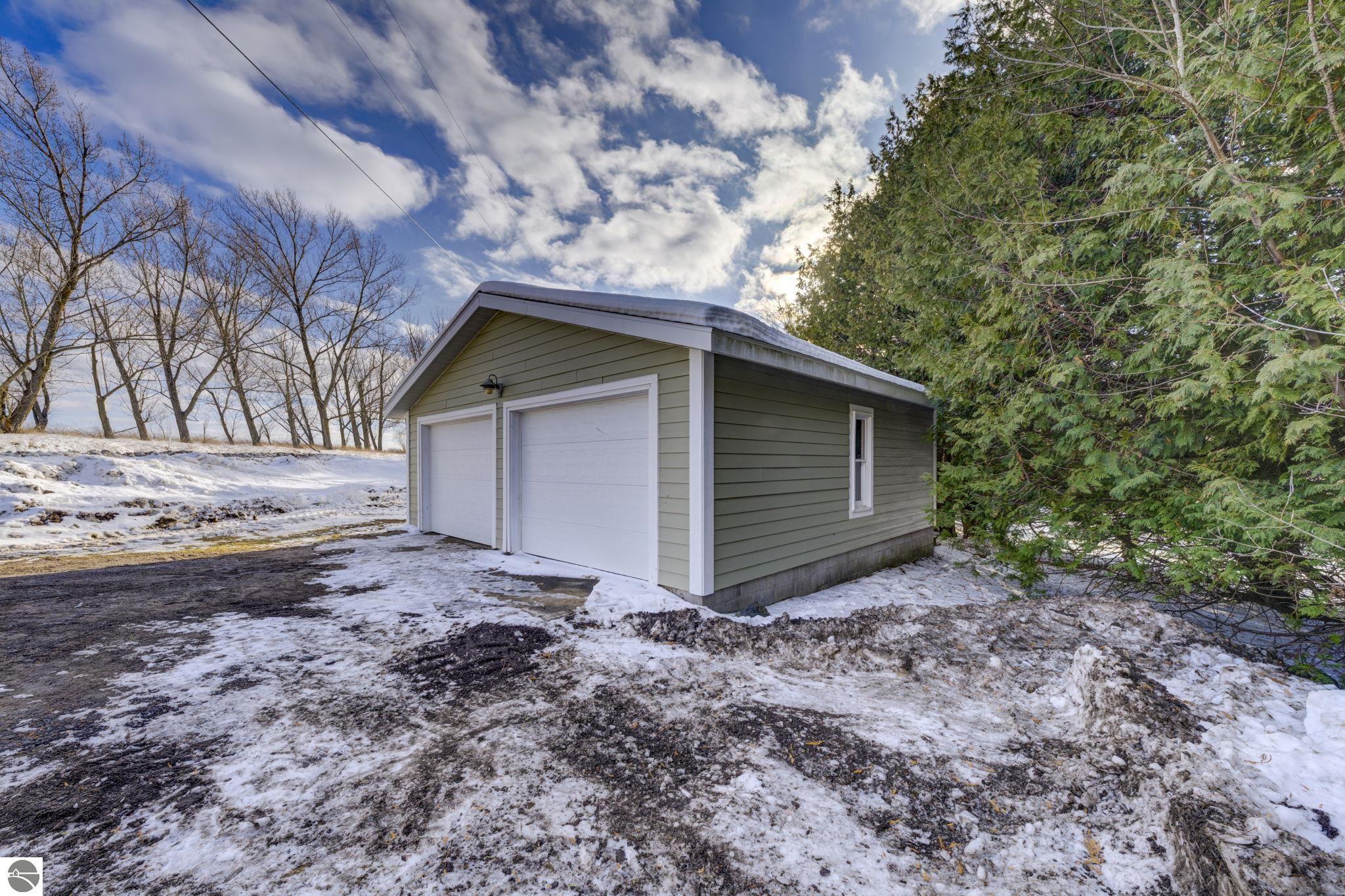 1550 S French Road, Lake Leelanau, MI 49653 — Photo 7