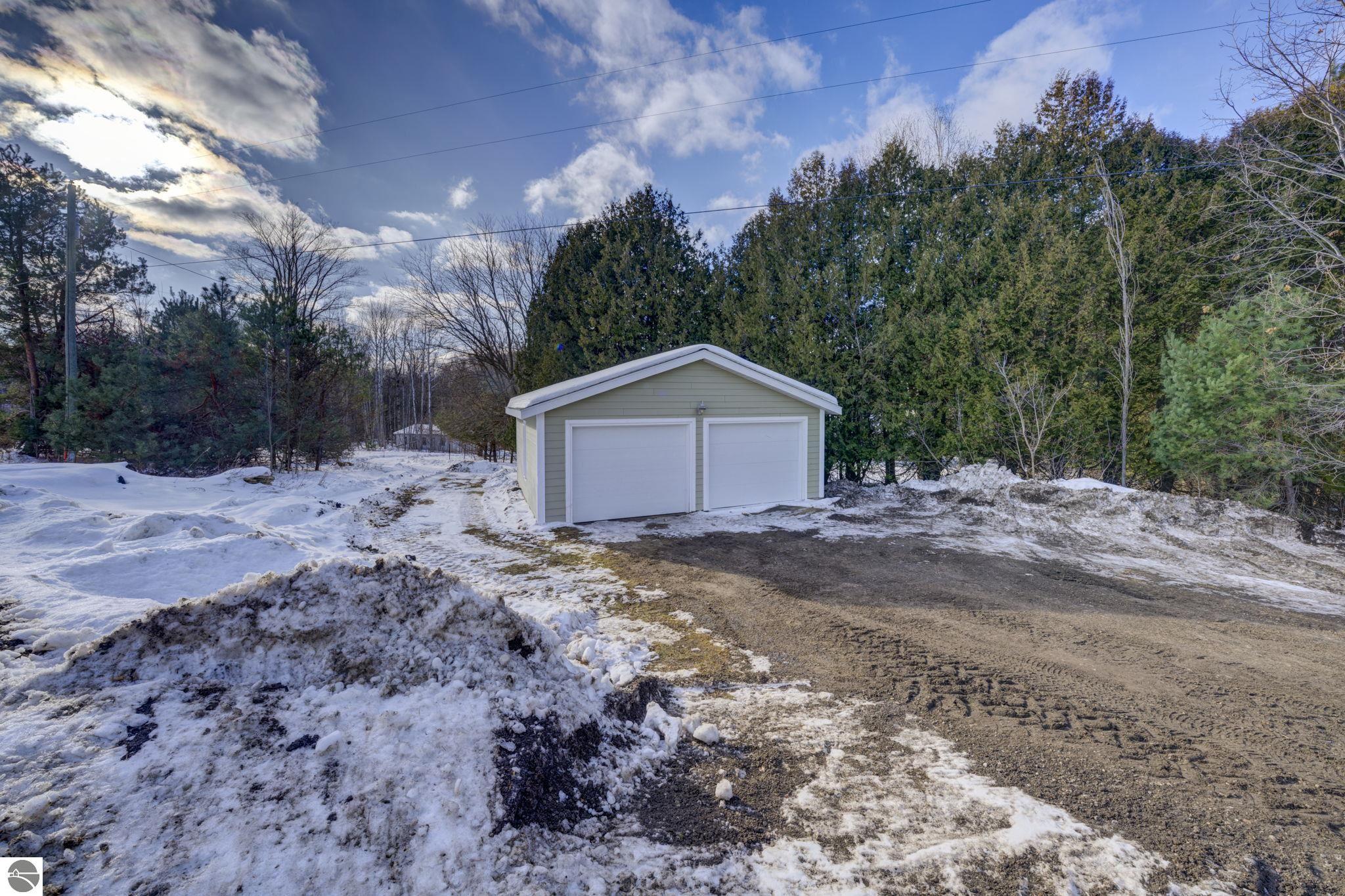 1550 S French Road, Lake Leelanau, MI 49653 — Photo 8