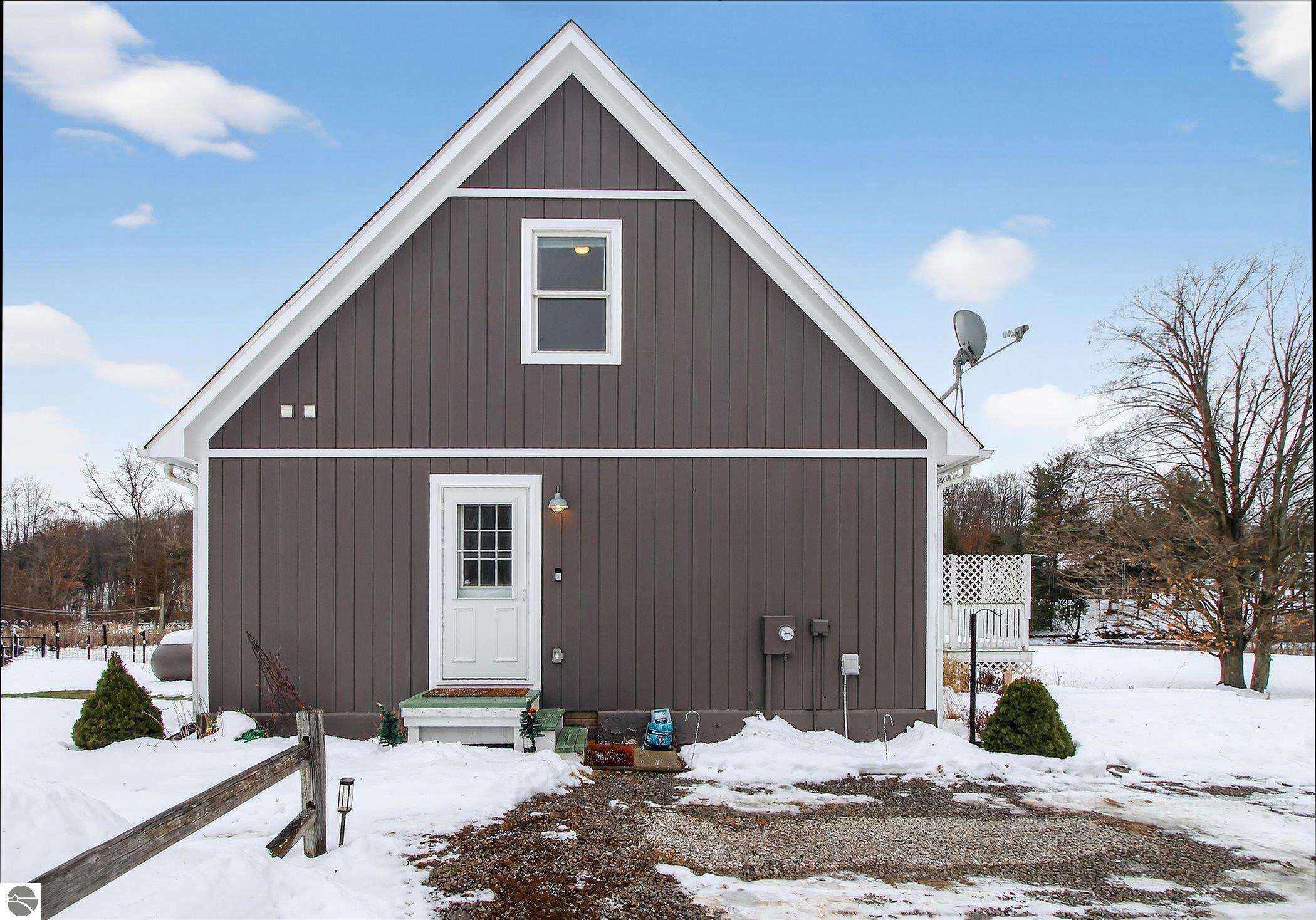740 N Rolland Road, Weidman, MI 48893 — Photo 6