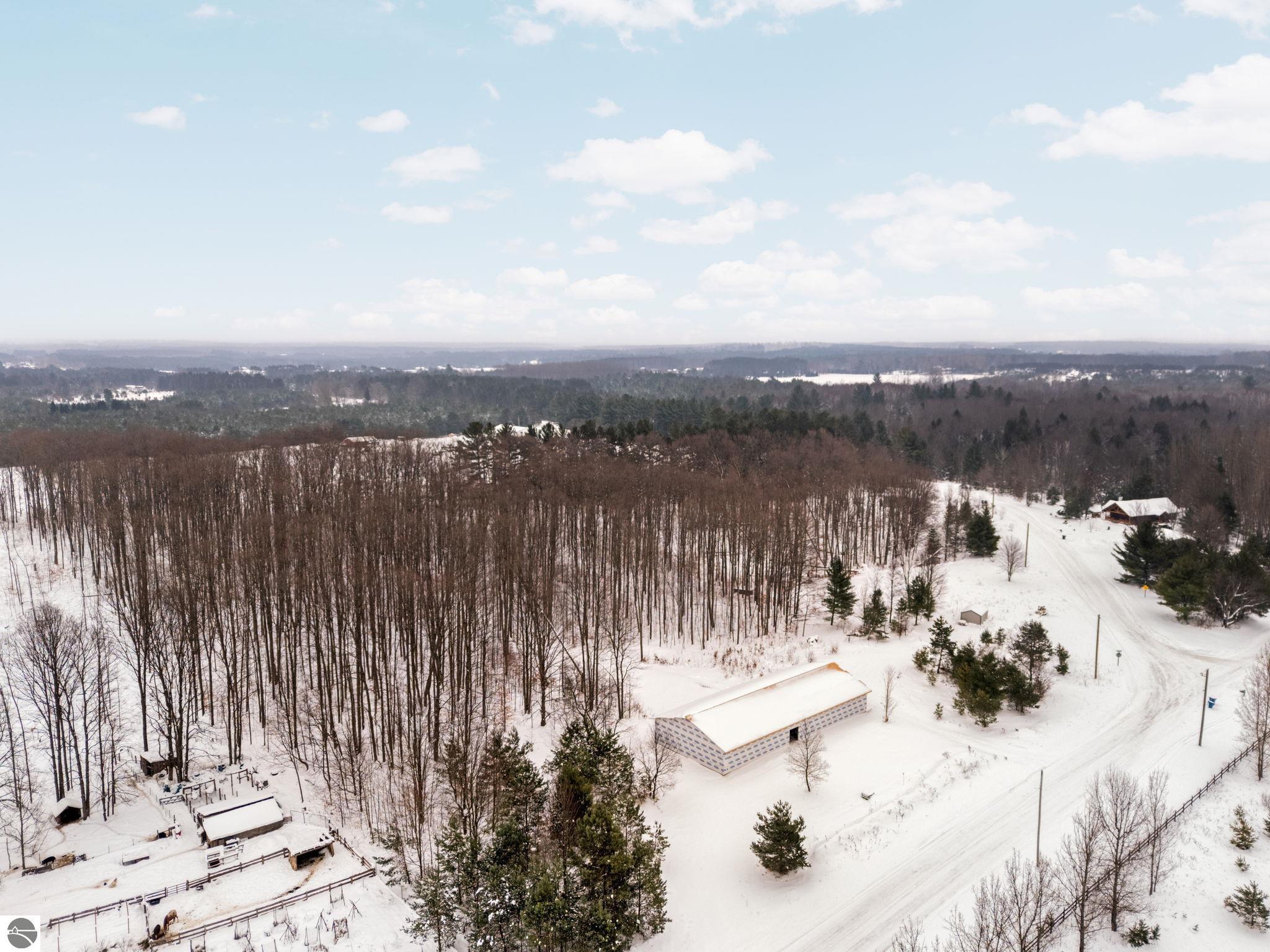 9373 Kingsley Road, Kingsley, MI 49649 — Photo 29