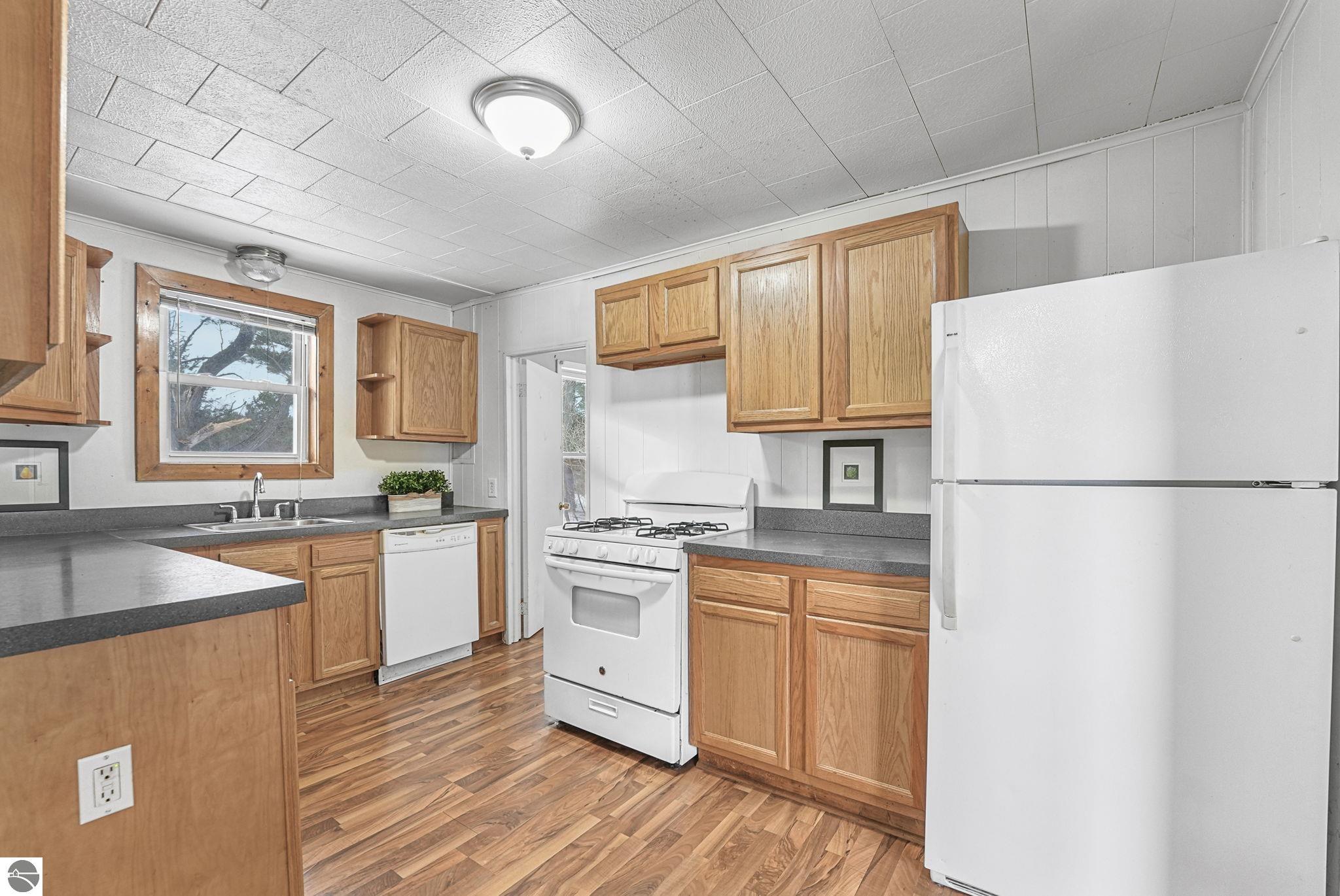 5719 Main Street, Rapid City, MI 49676 — Photo 2