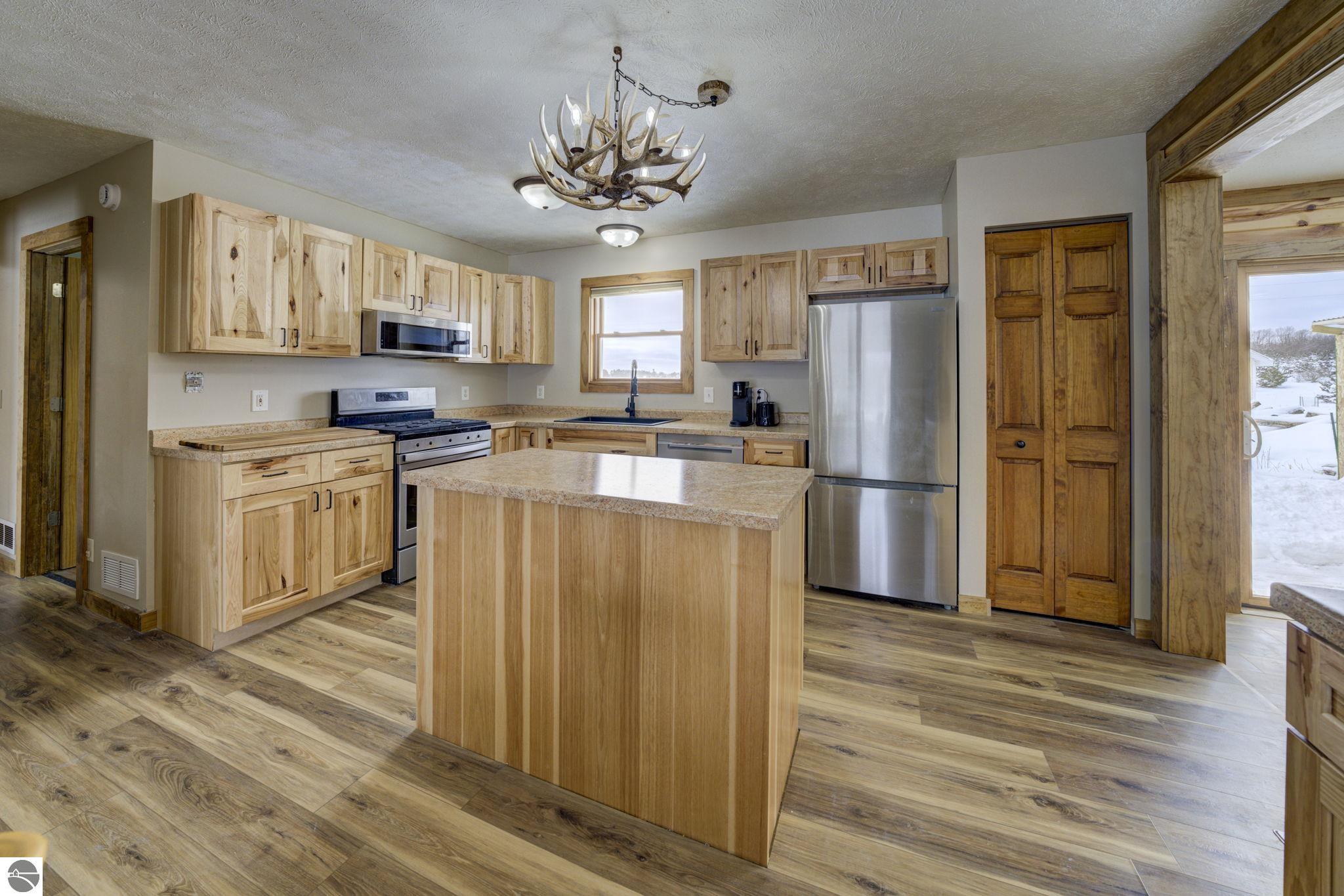 9722 Schichtel Road, Kingsley, MI 49649 — Photo 11