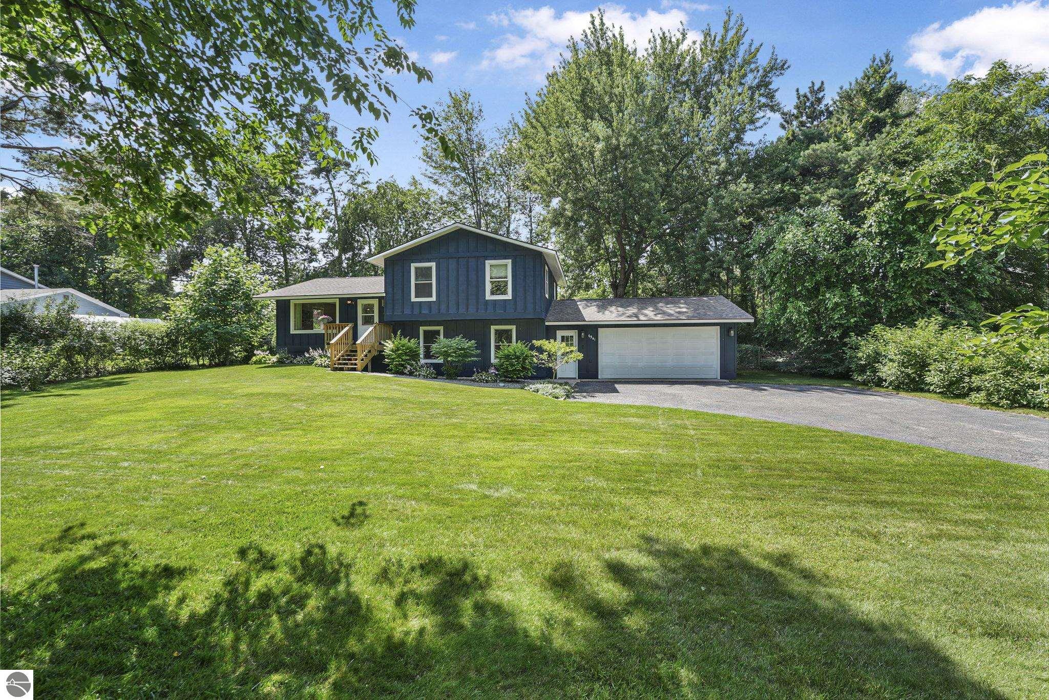 6341 Applewood Lane, Williamsburg, MI 49690 — Photo 3