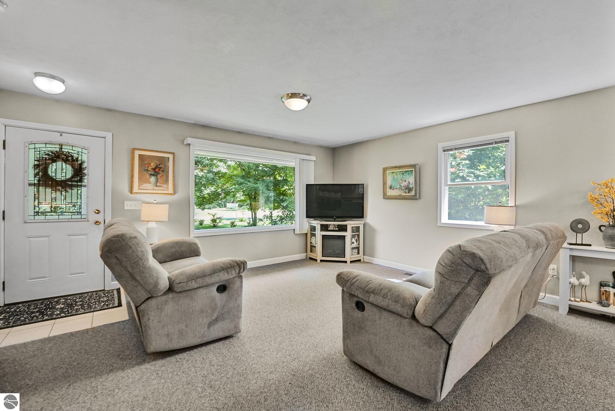 6341 Applewood Lane, Williamsburg, MI 49690 — Photo 4