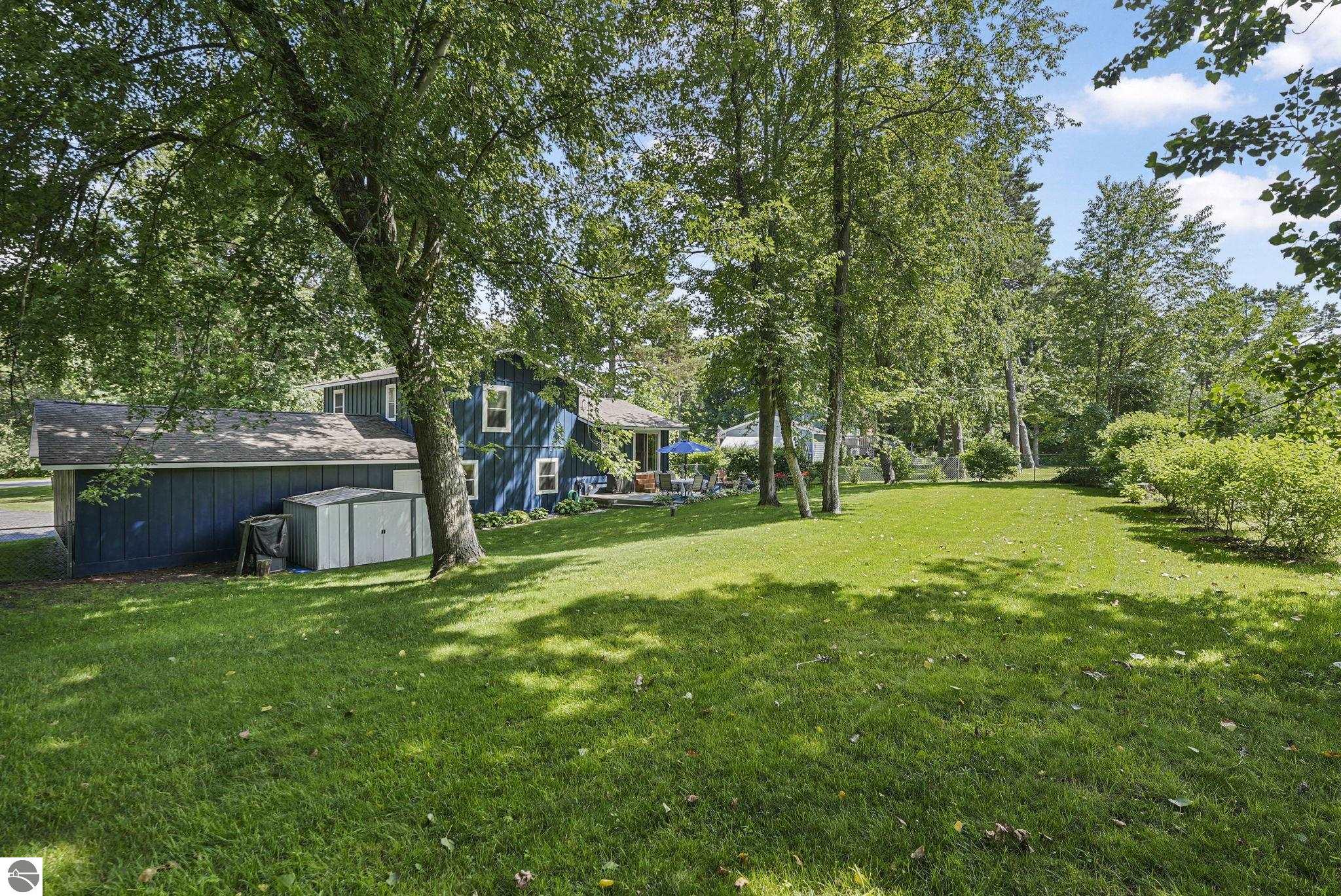 6341 Applewood Lane, Williamsburg, MI 49690 — Photo 31