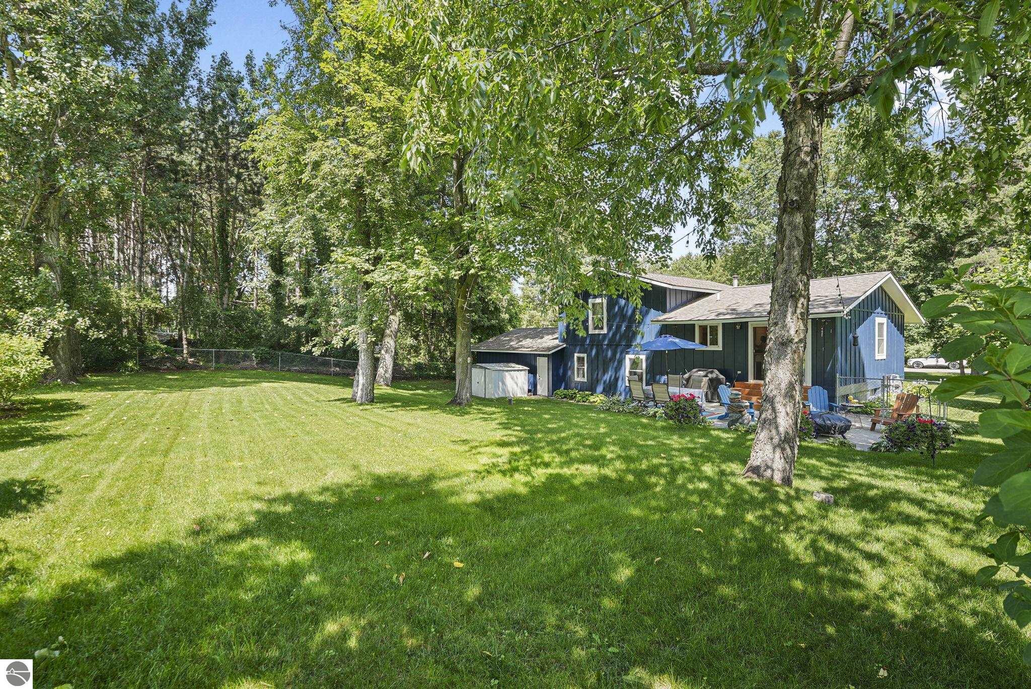 6341 Applewood Lane, Williamsburg, MI 49690 — Photo 32