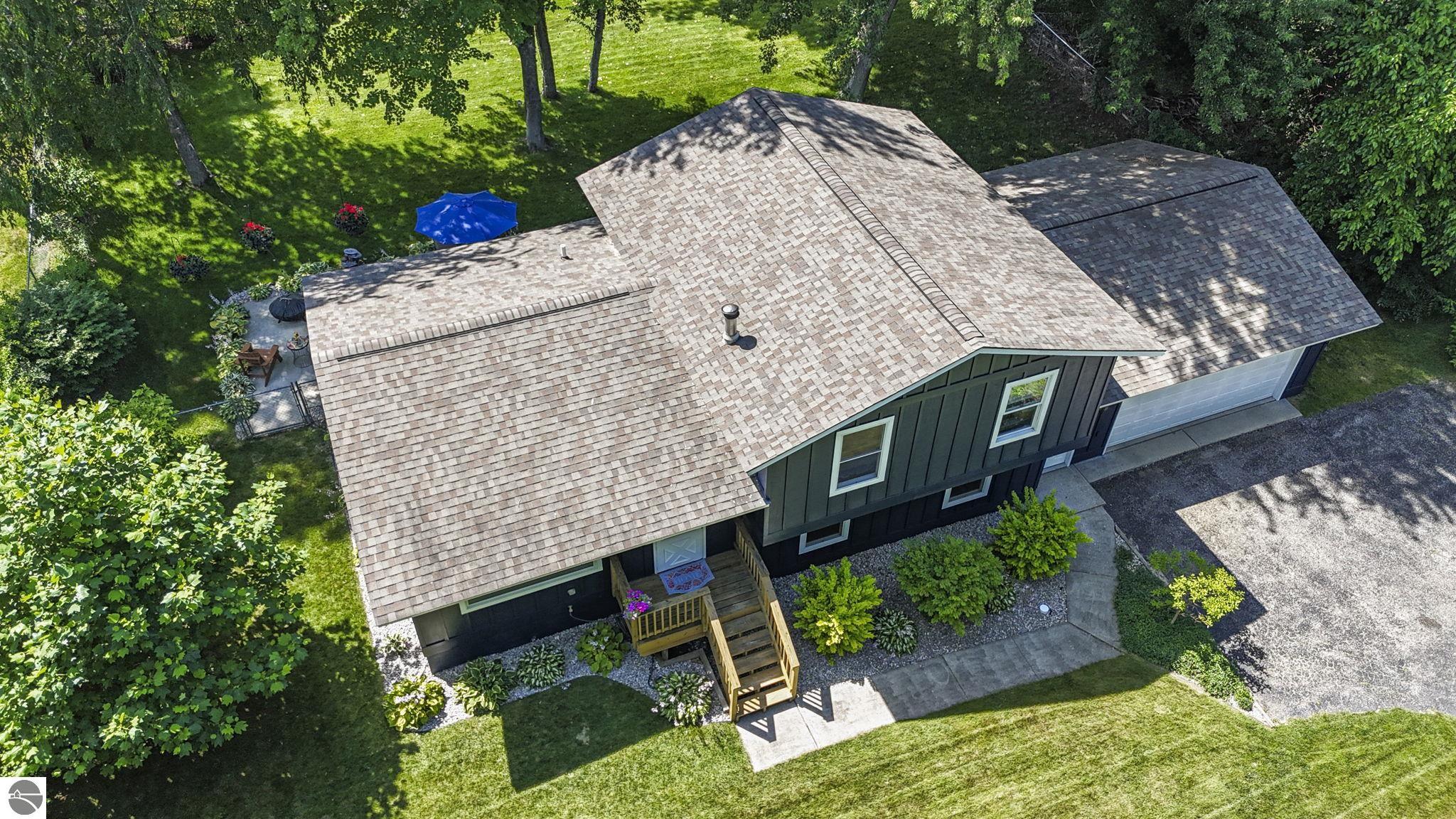 6341 Applewood Lane, Williamsburg, MI 49690 — Photo 33
