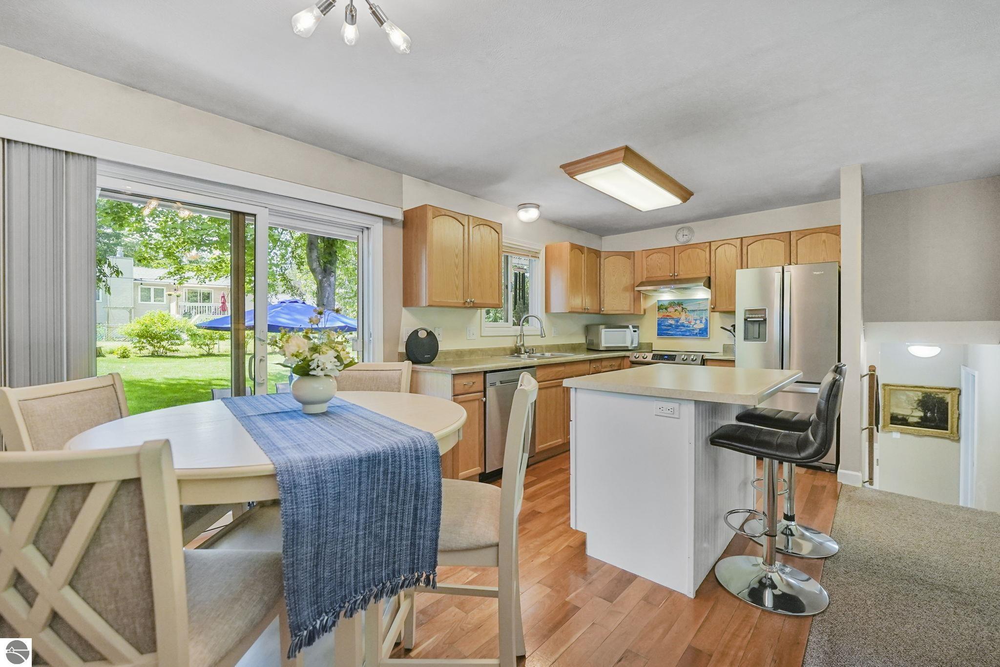 6341 Applewood Lane, Williamsburg, MI 49690 — Photo 6