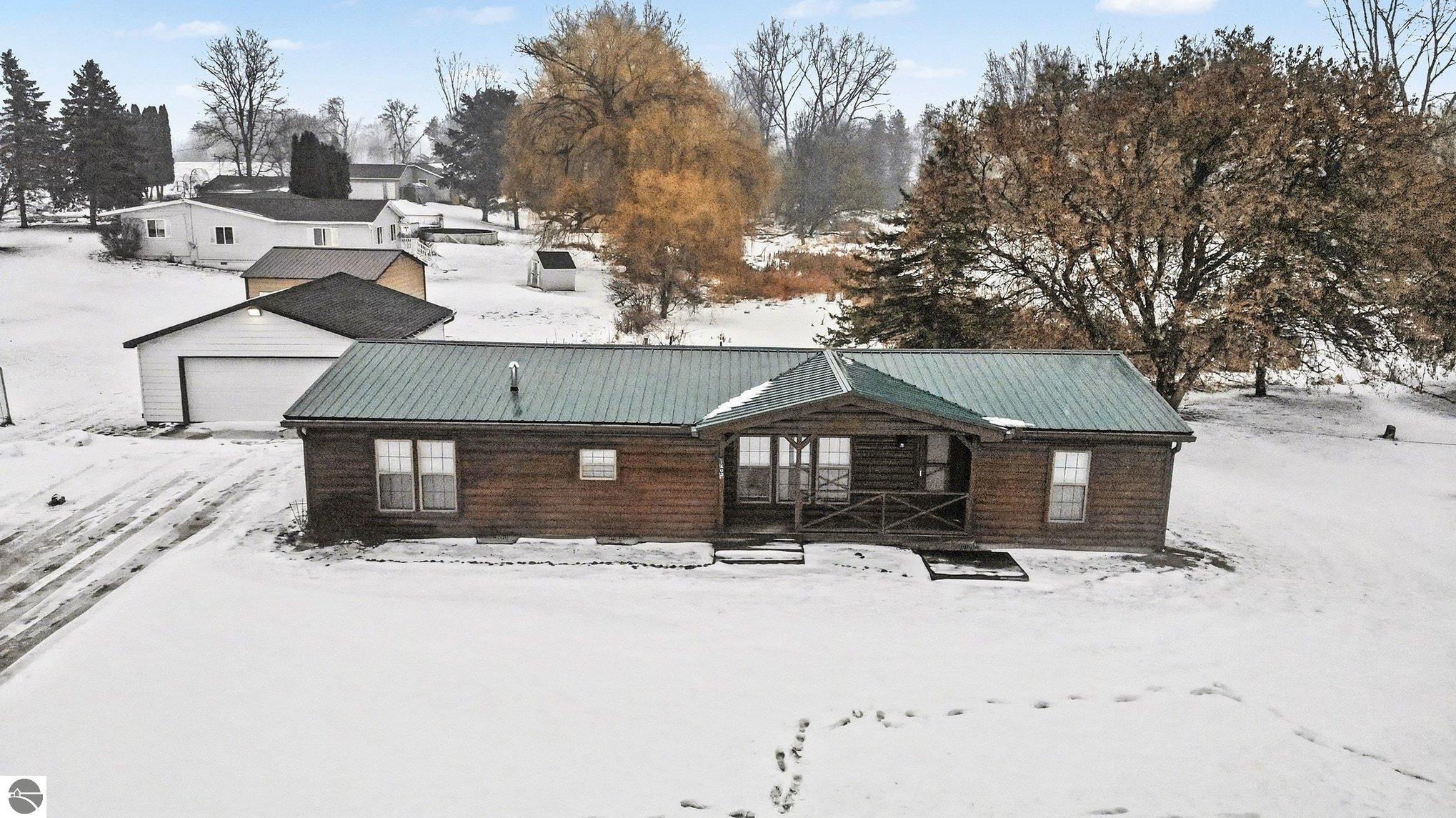 1283 S Waldron Road, Crystal, MI 48818 — front exterior