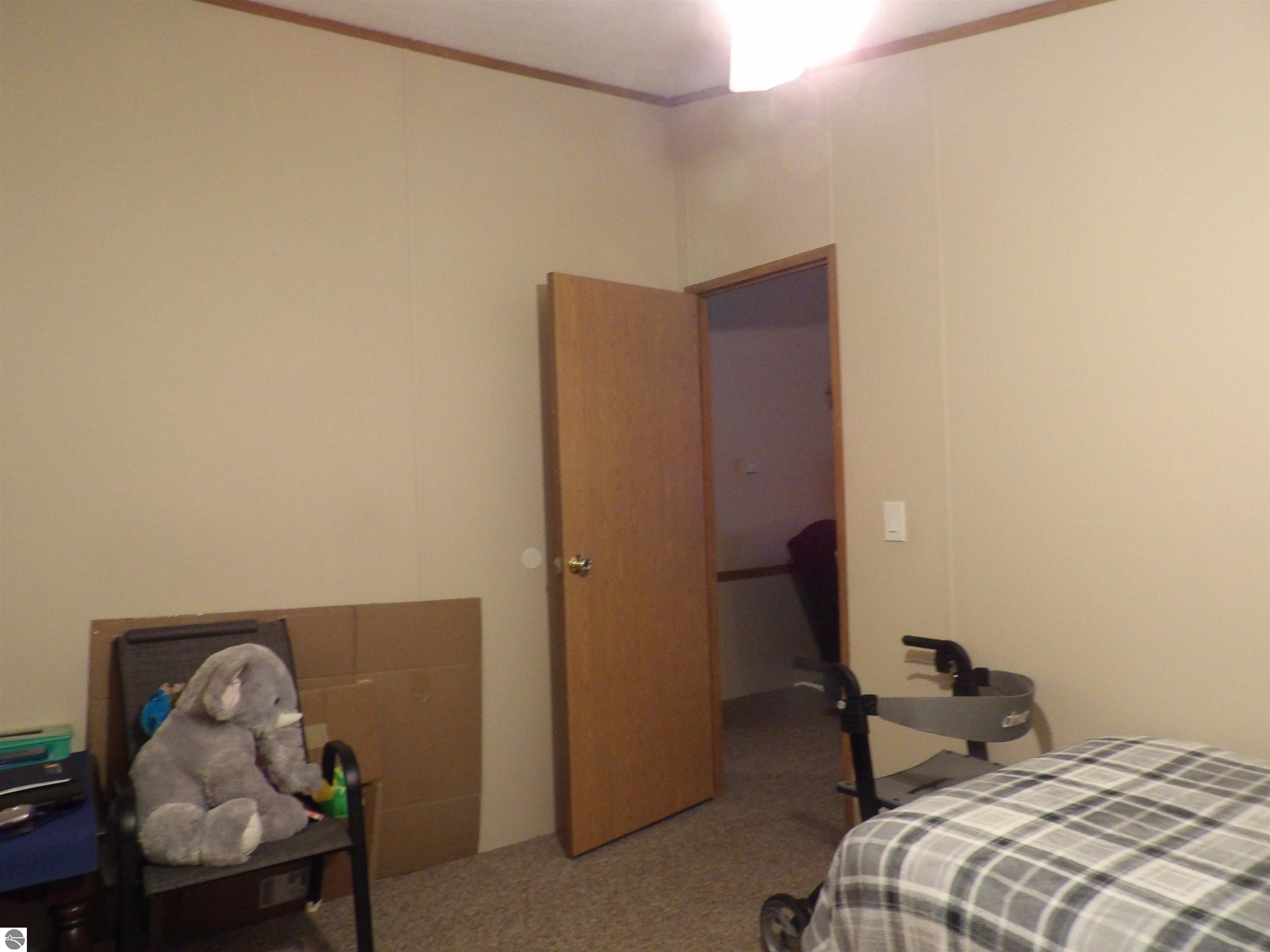 715 Mallard, Cadillac, MI 49601 — Photo 16
