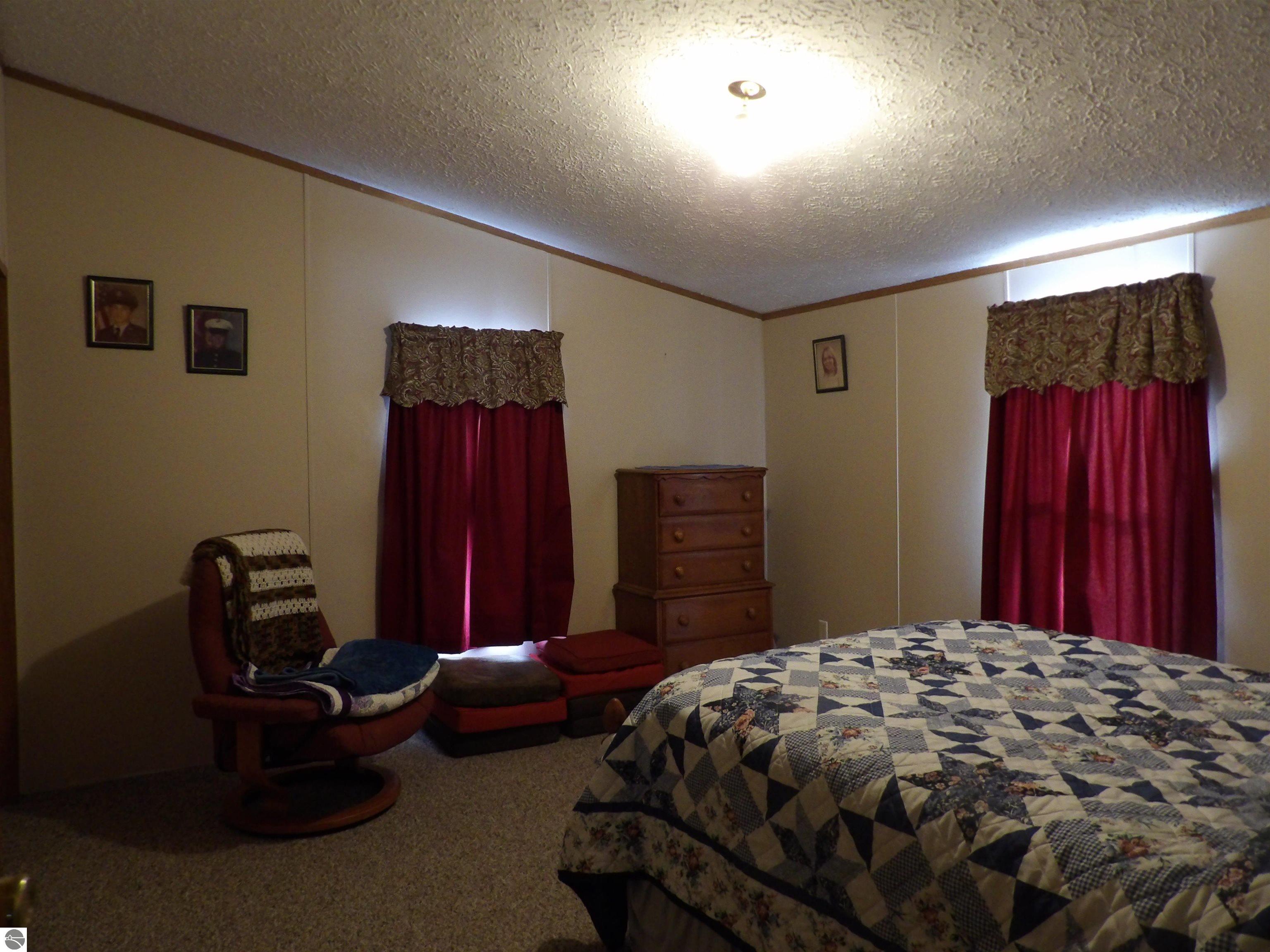 715 Mallard, Cadillac, MI 49601 — Photo 17