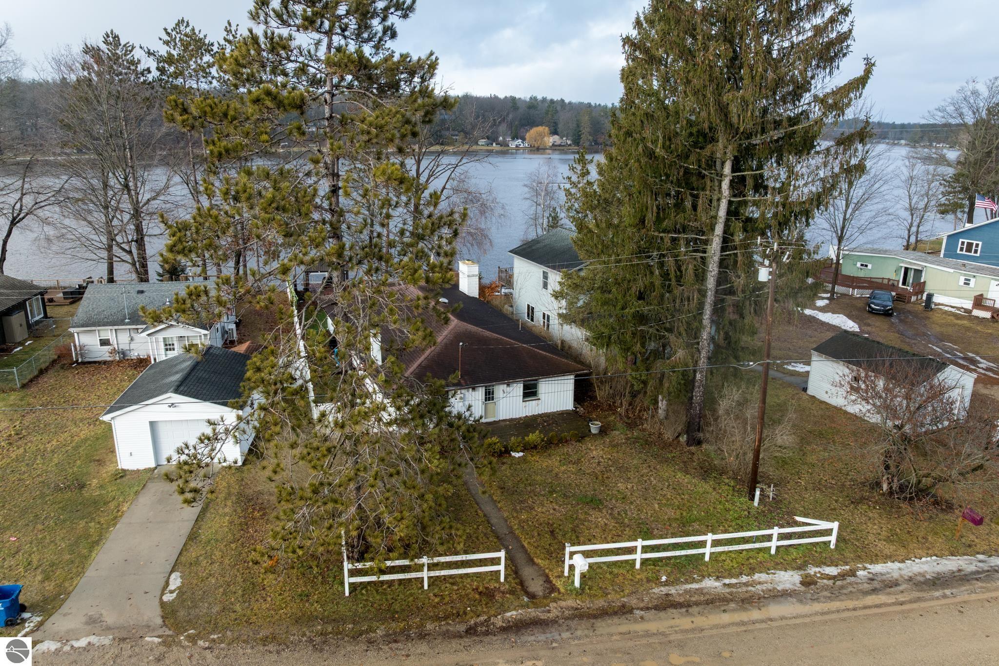11103 Birch Park Drive, Stanwood, MI 49346 — Photo 15
