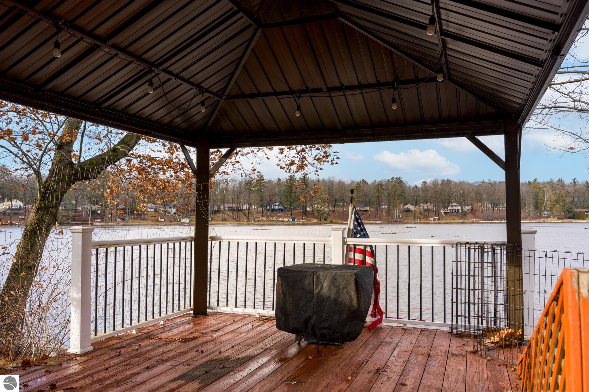11103 Birch Park Drive, Stanwood, MI 49346 — Photo 8