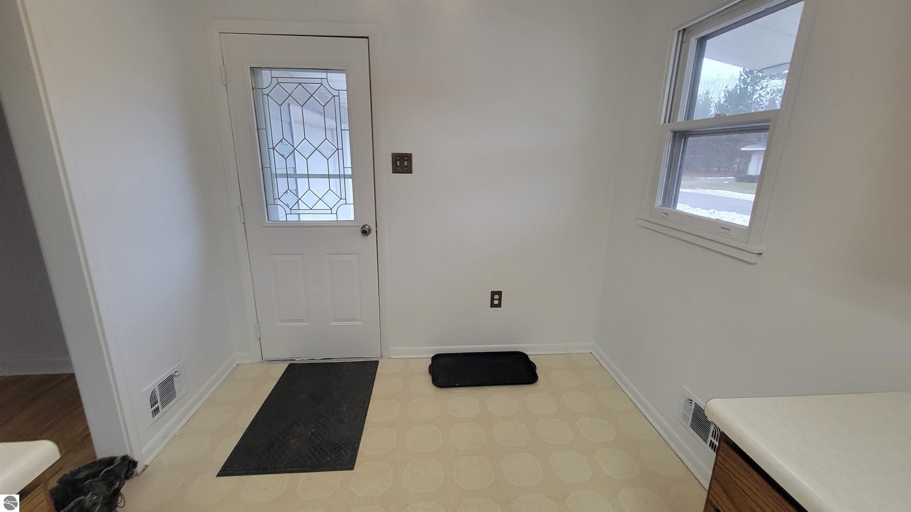 8005B N Alaska Street, Oscoda, MI 48750 — Photo 5