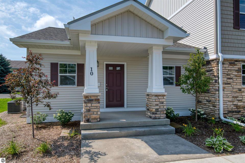 1548 Simsbury Street 10 on Boardman Lake
