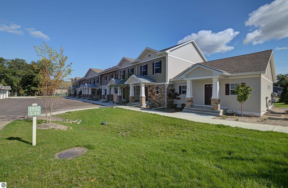 1502 Simsbury Street 4 on Boardman Lake