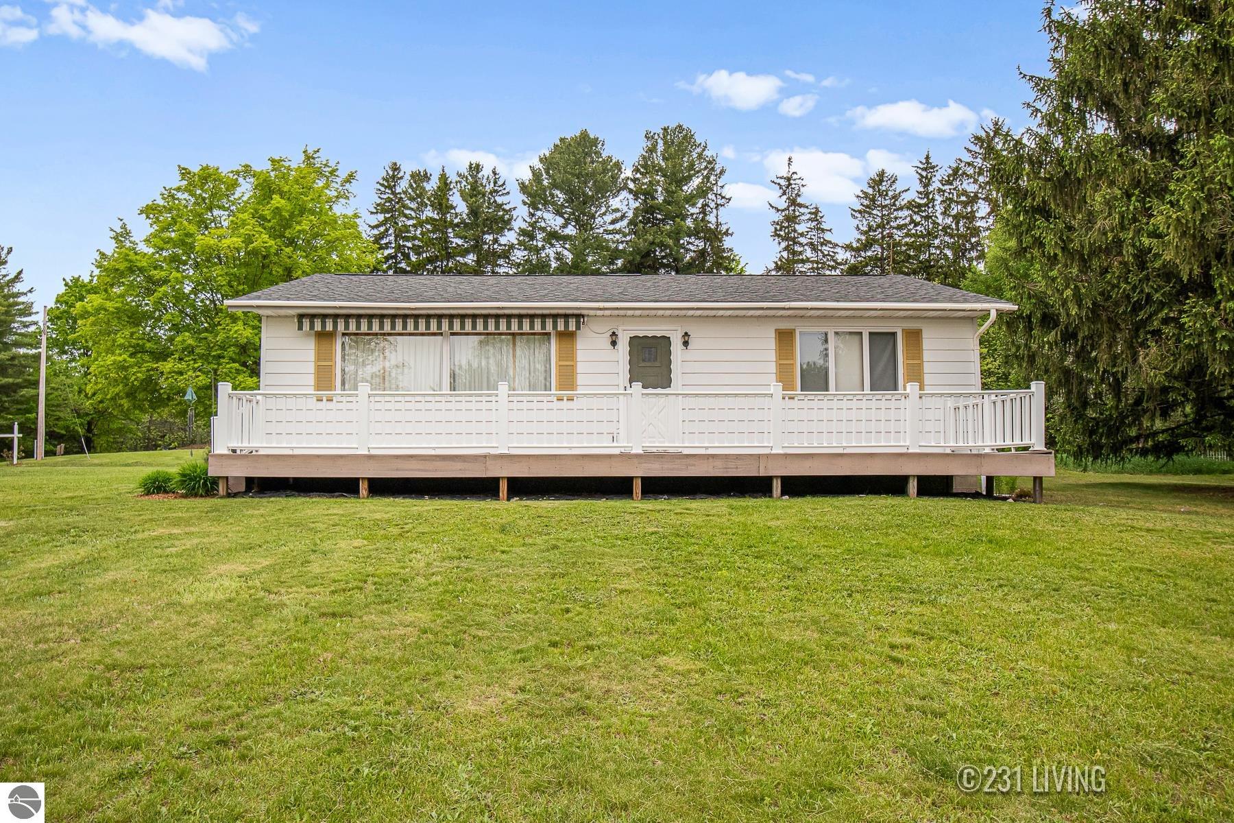 11888 Hickin Road, Rapid City, MI 49676 — Photo 26