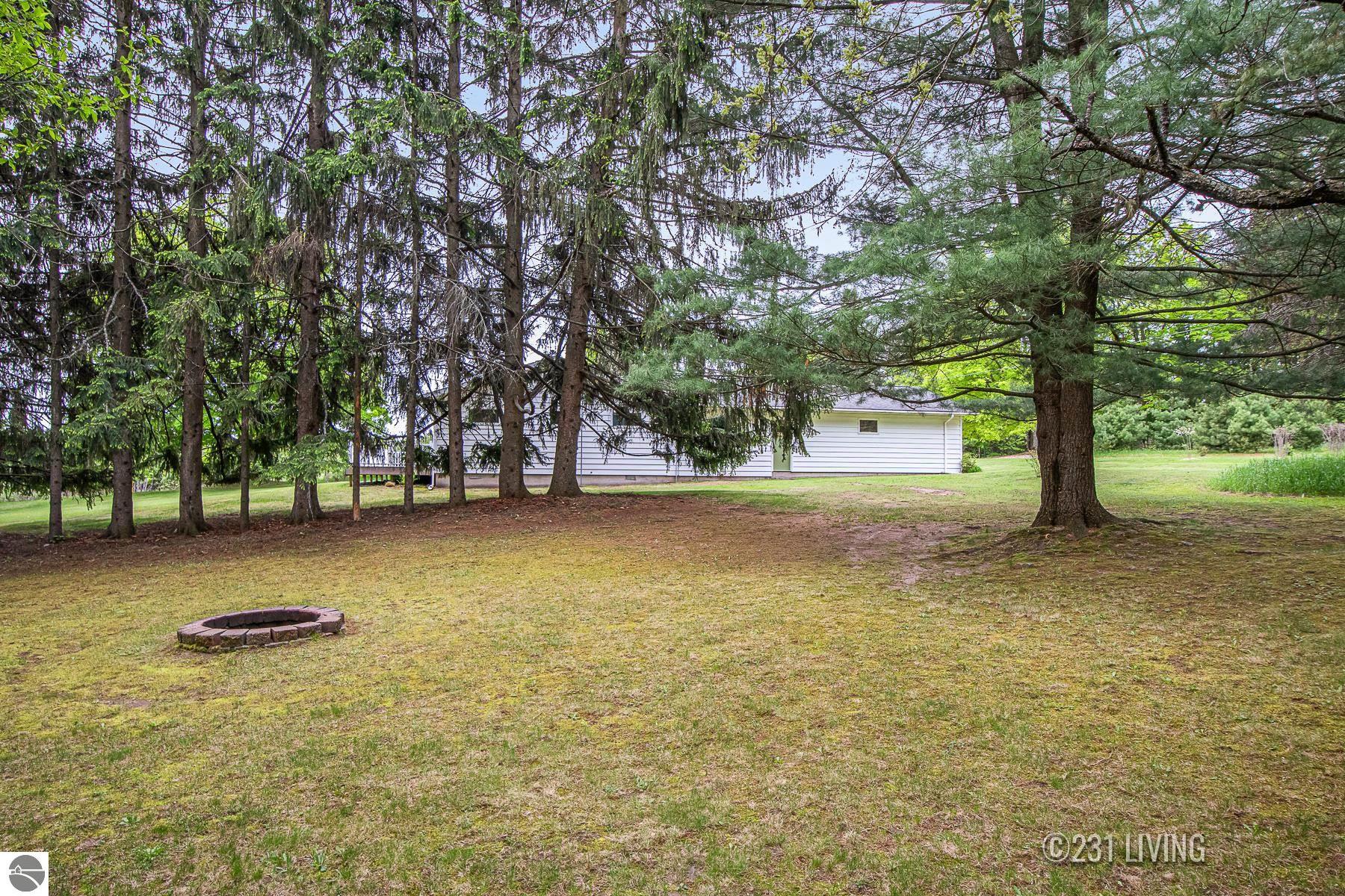 11888 Hickin Road, Rapid City, MI 49676 — Photo 32