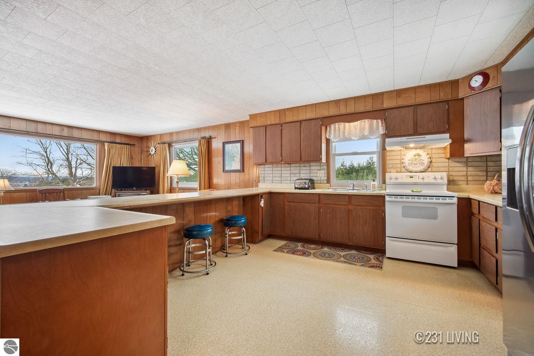 11888 Hickin Road, Rapid City, MI 49676 — Photo 8