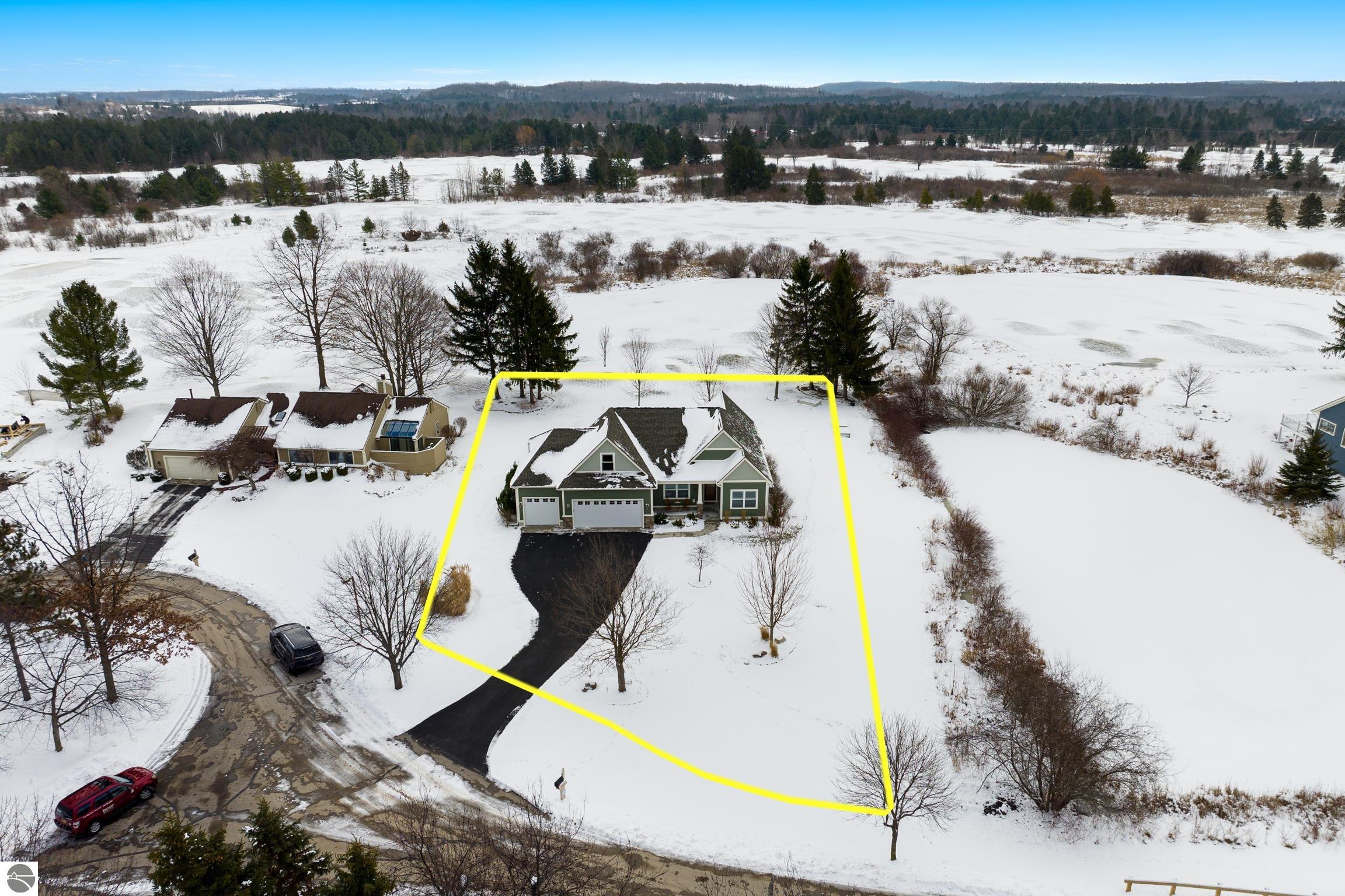 5200 Arrowhead Circle, Williamsburg, MI 49690 — Photo 2