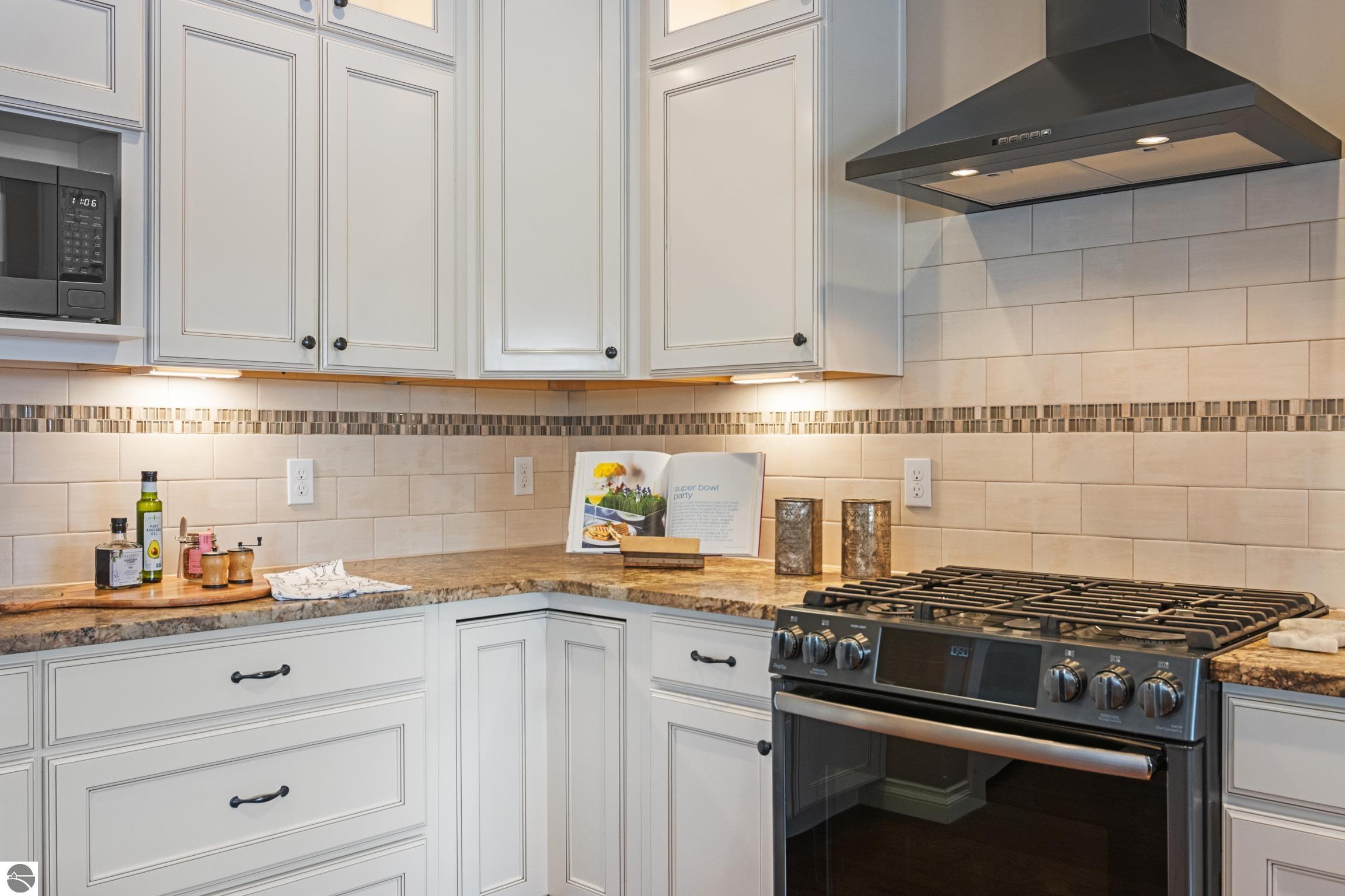5200 Arrowhead Circle, Williamsburg, MI 49690 — Photo 13