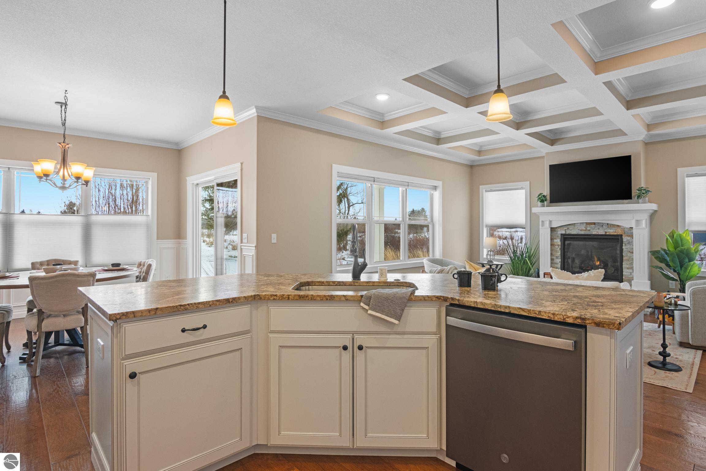5200 Arrowhead Circle, Williamsburg, MI 49690 — Photo 18