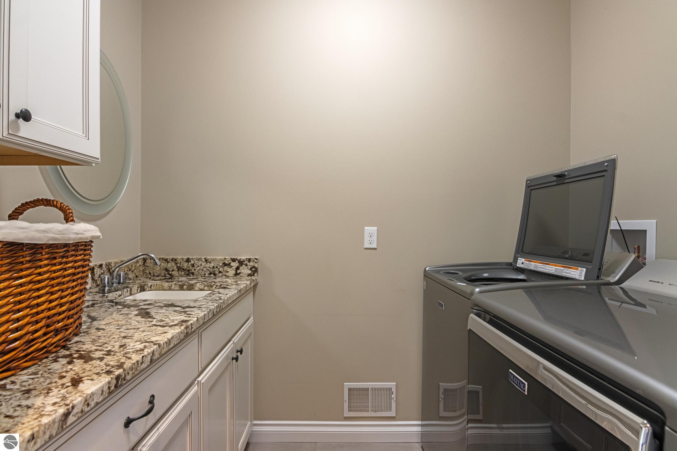 5200 Arrowhead Circle, Williamsburg, MI 49690 — Photo 27