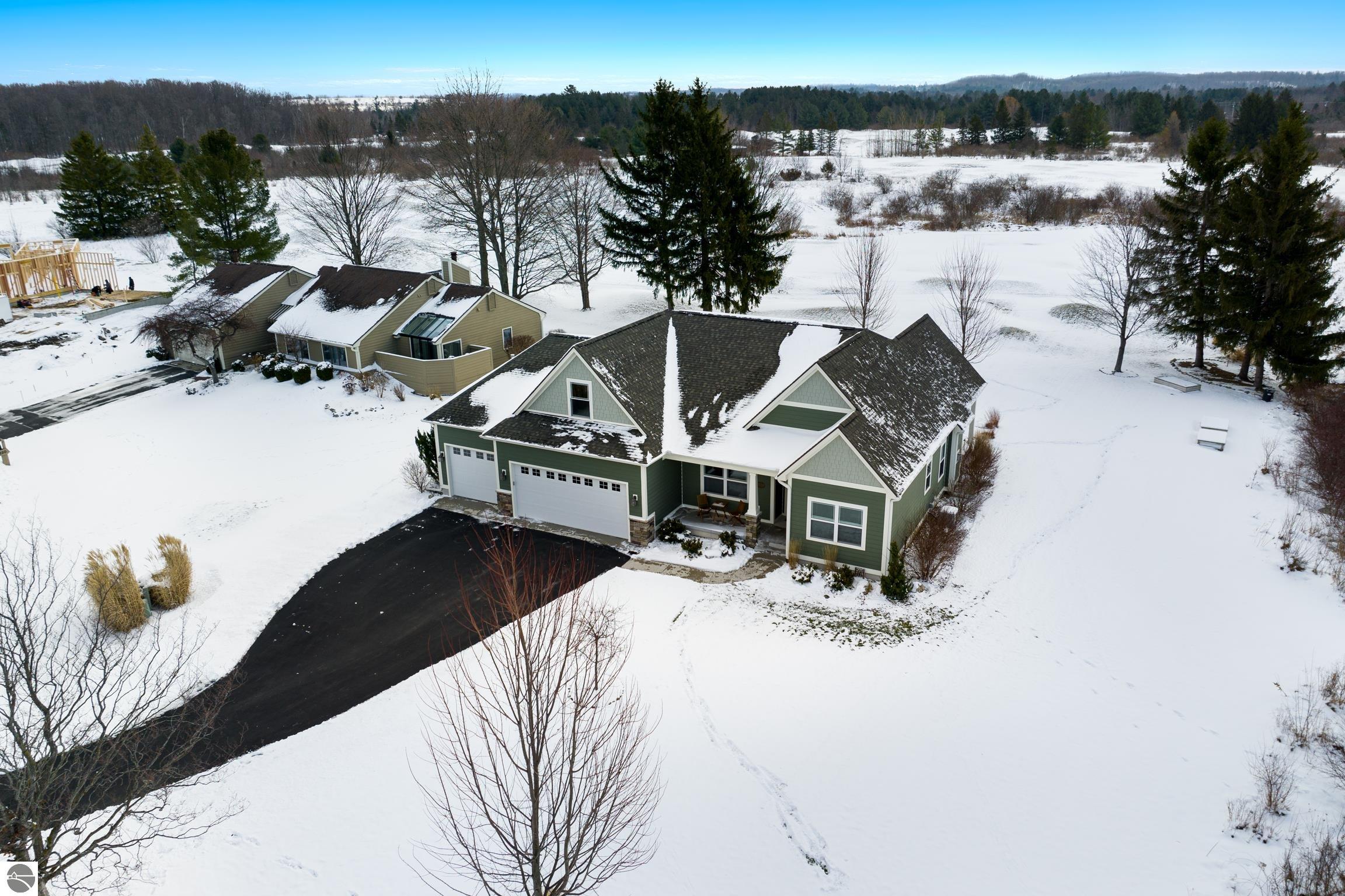 5200 Arrowhead Circle, Williamsburg, MI 49690 — Photo 4