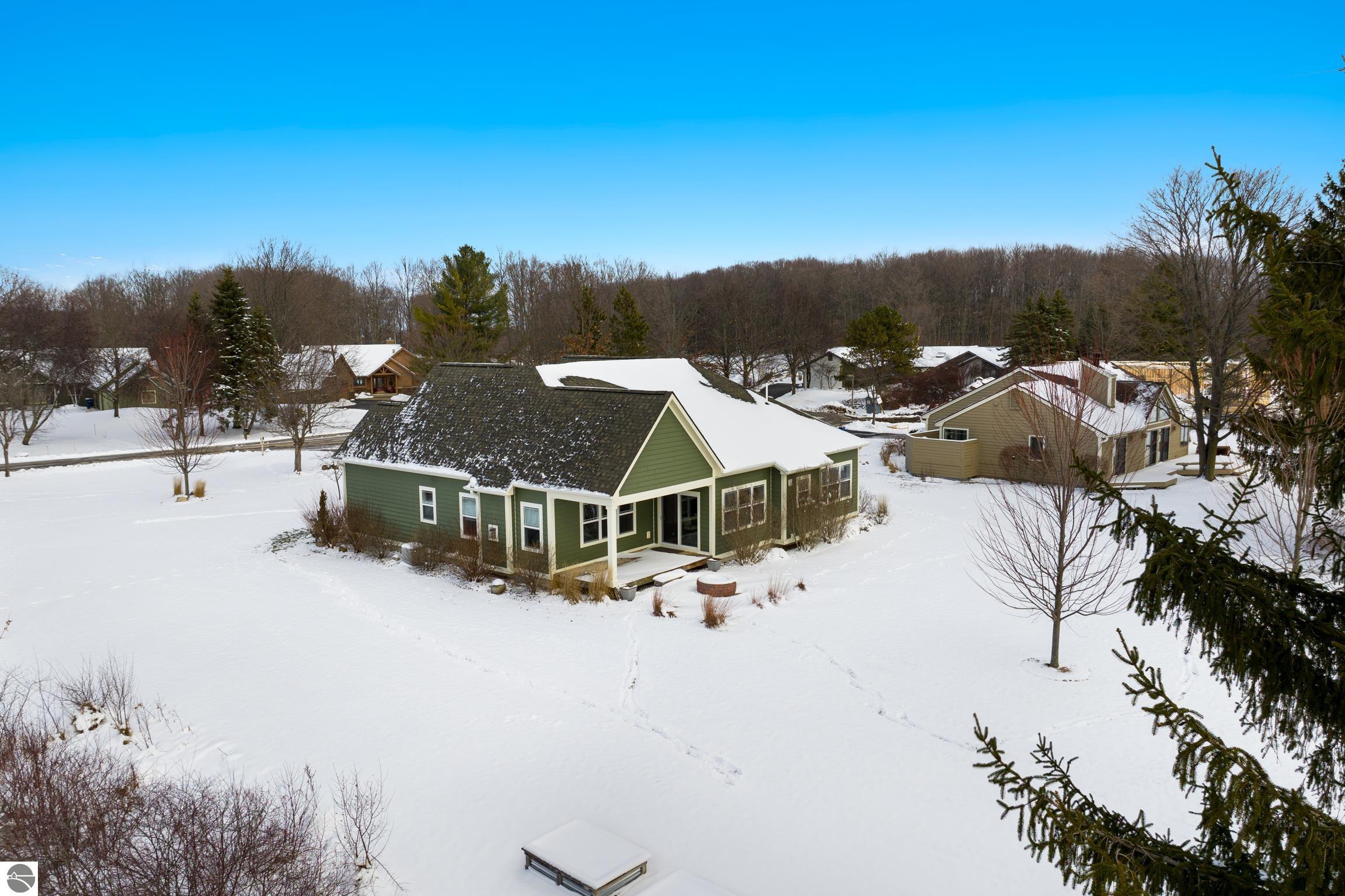 5200 Arrowhead Circle, Williamsburg, MI 49690 — Photo 5