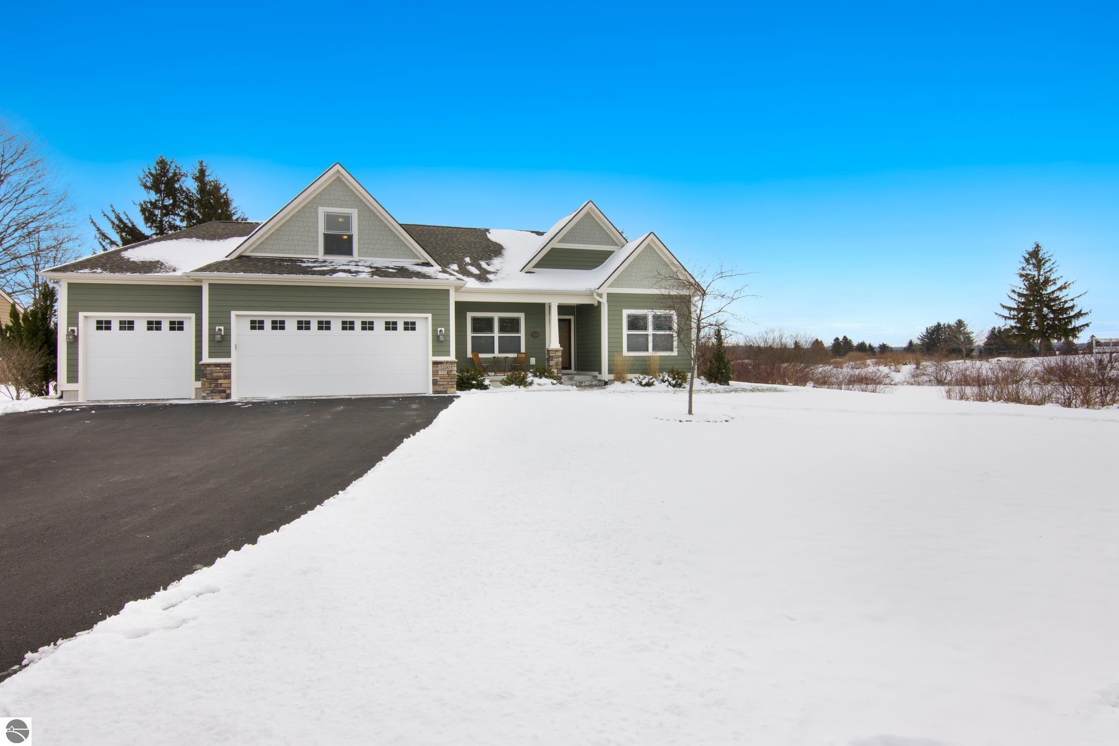 5200 Arrowhead Circle, Williamsburg, MI 49690 — Photo 6