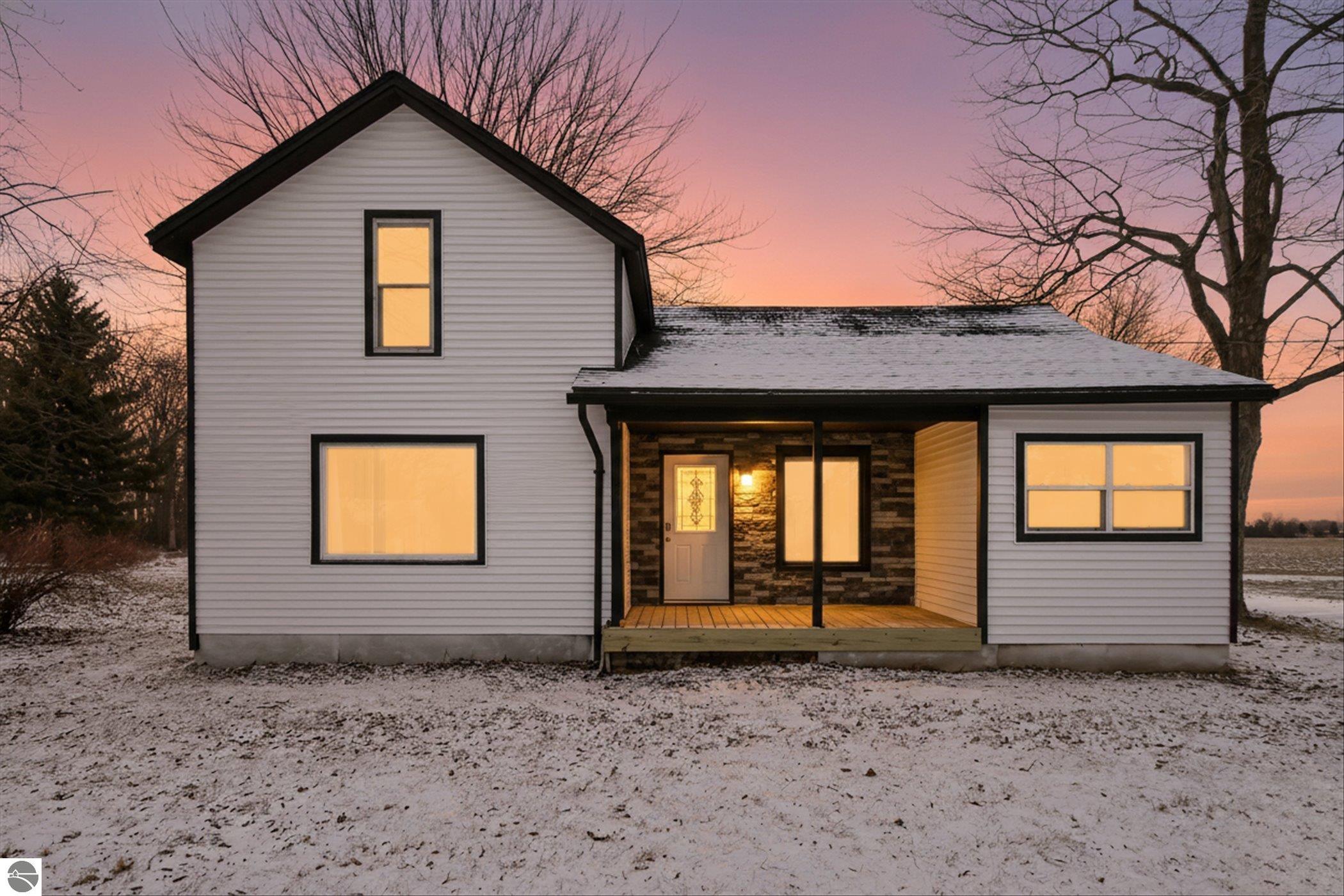 5329 E Monroe Road, Breckenridge, MI 48615 — front exterior