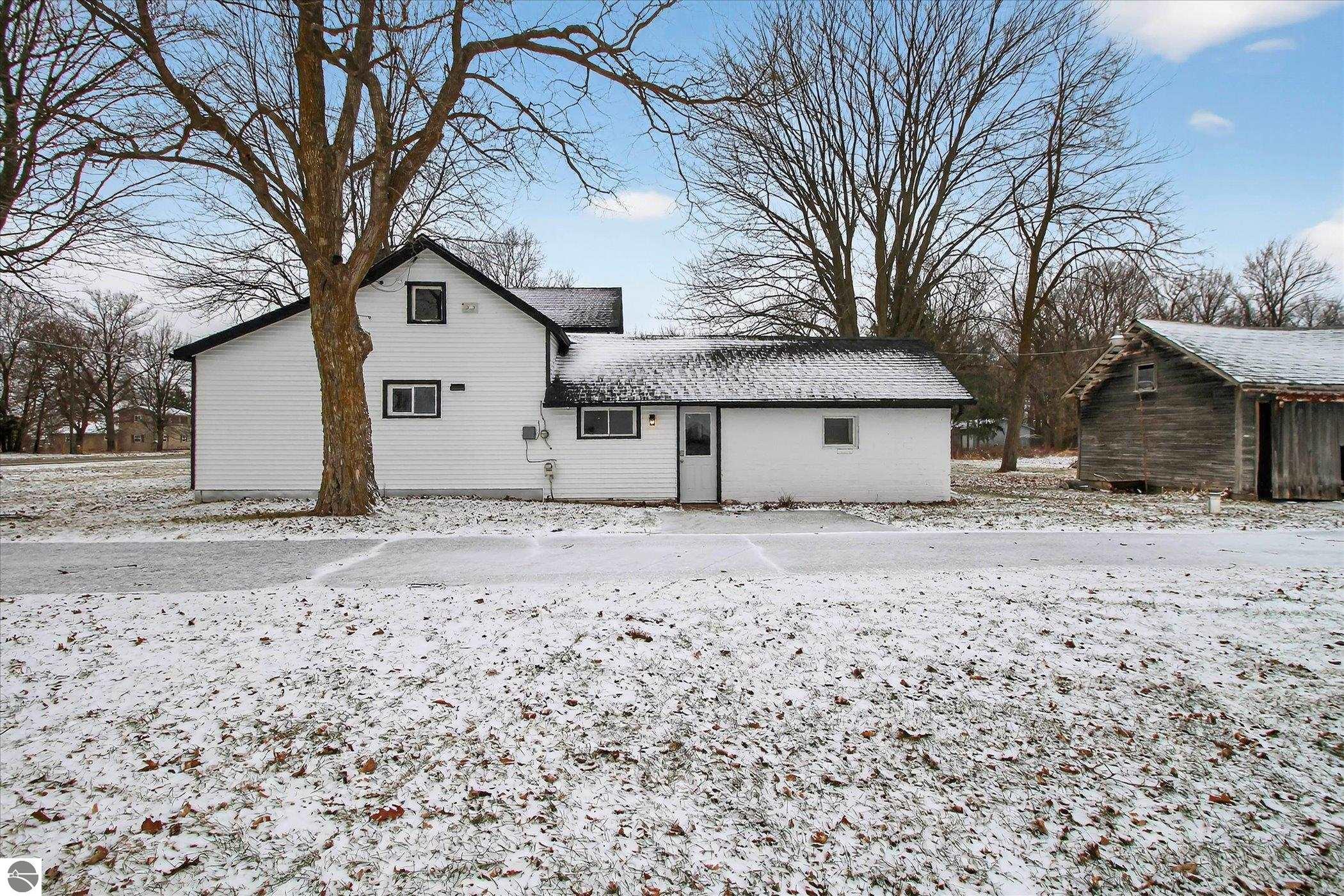 5329 E Monroe Road, Breckenridge, MI 48615 — Photo 37