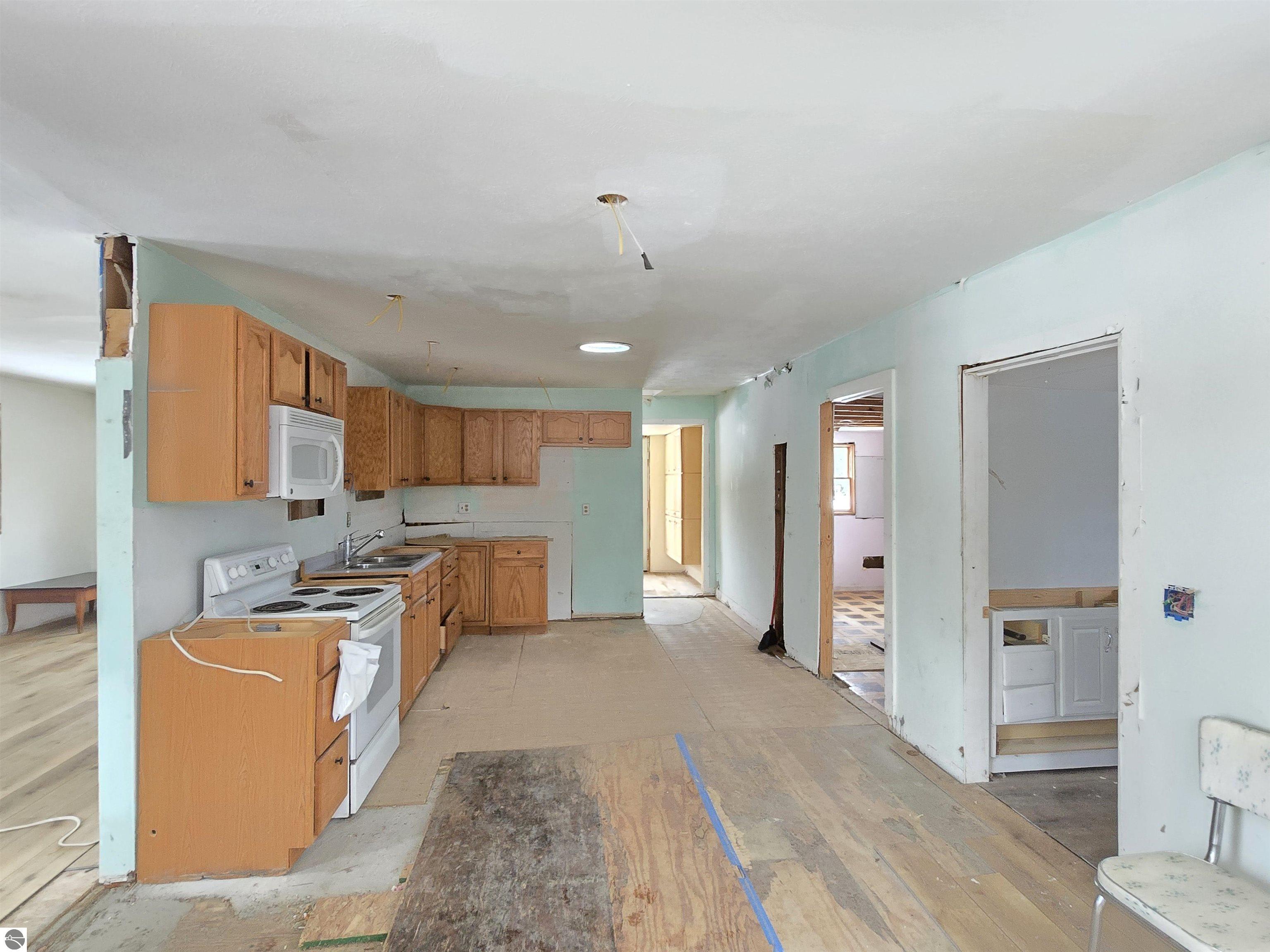 3281 Wallaker Road, Benzonia, MI 49616 — Photo 19