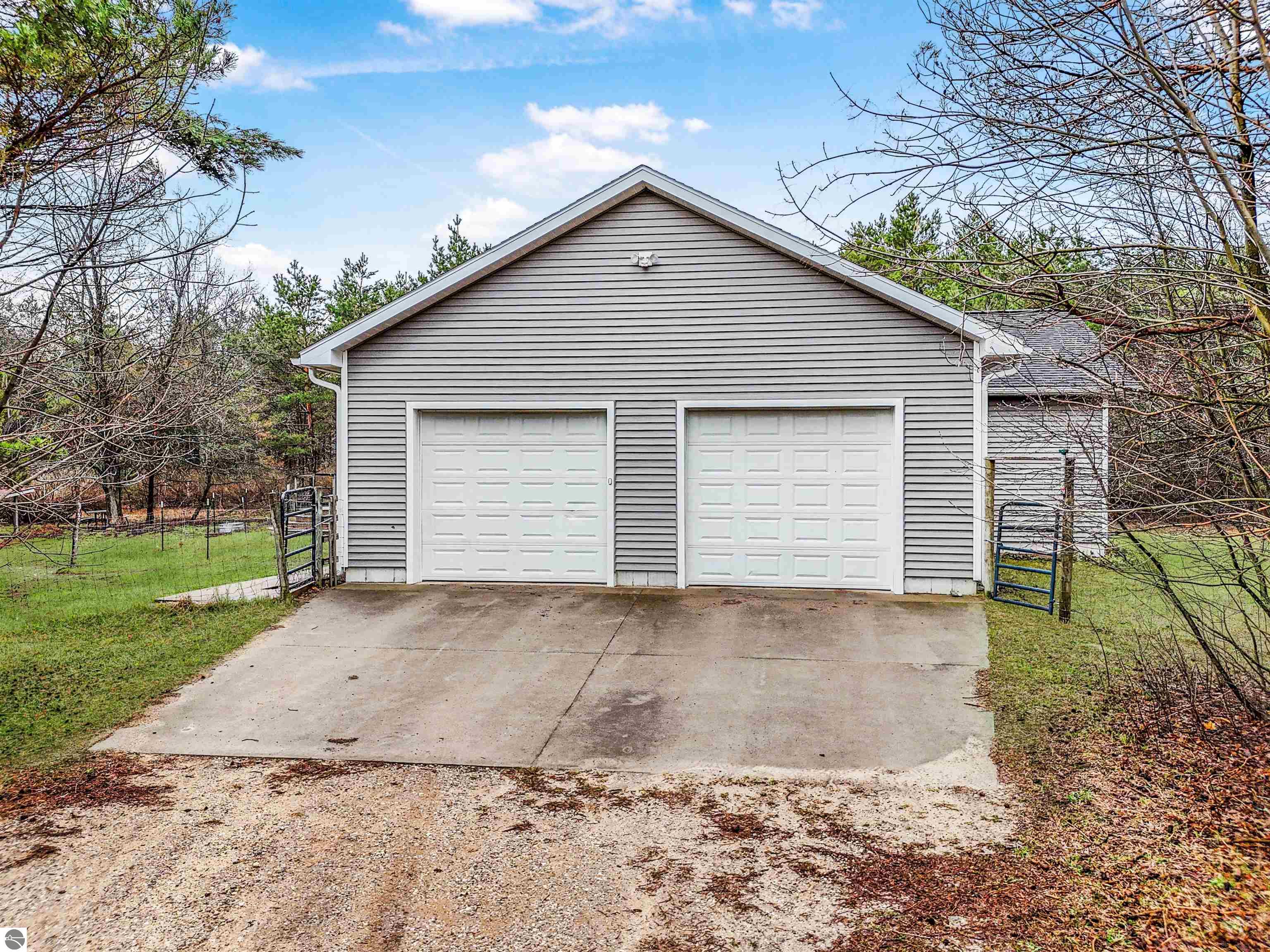 8530 Homestead Road, Benzonia, MI 49616 — Photo 34