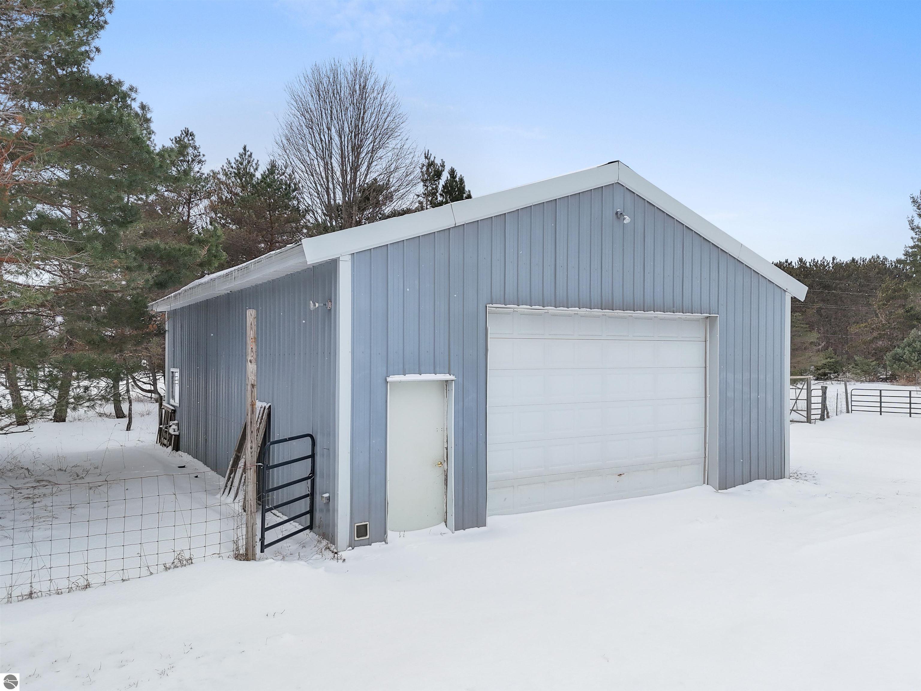8530 Homestead Road, Benzonia, MI 49616 — Photo 37