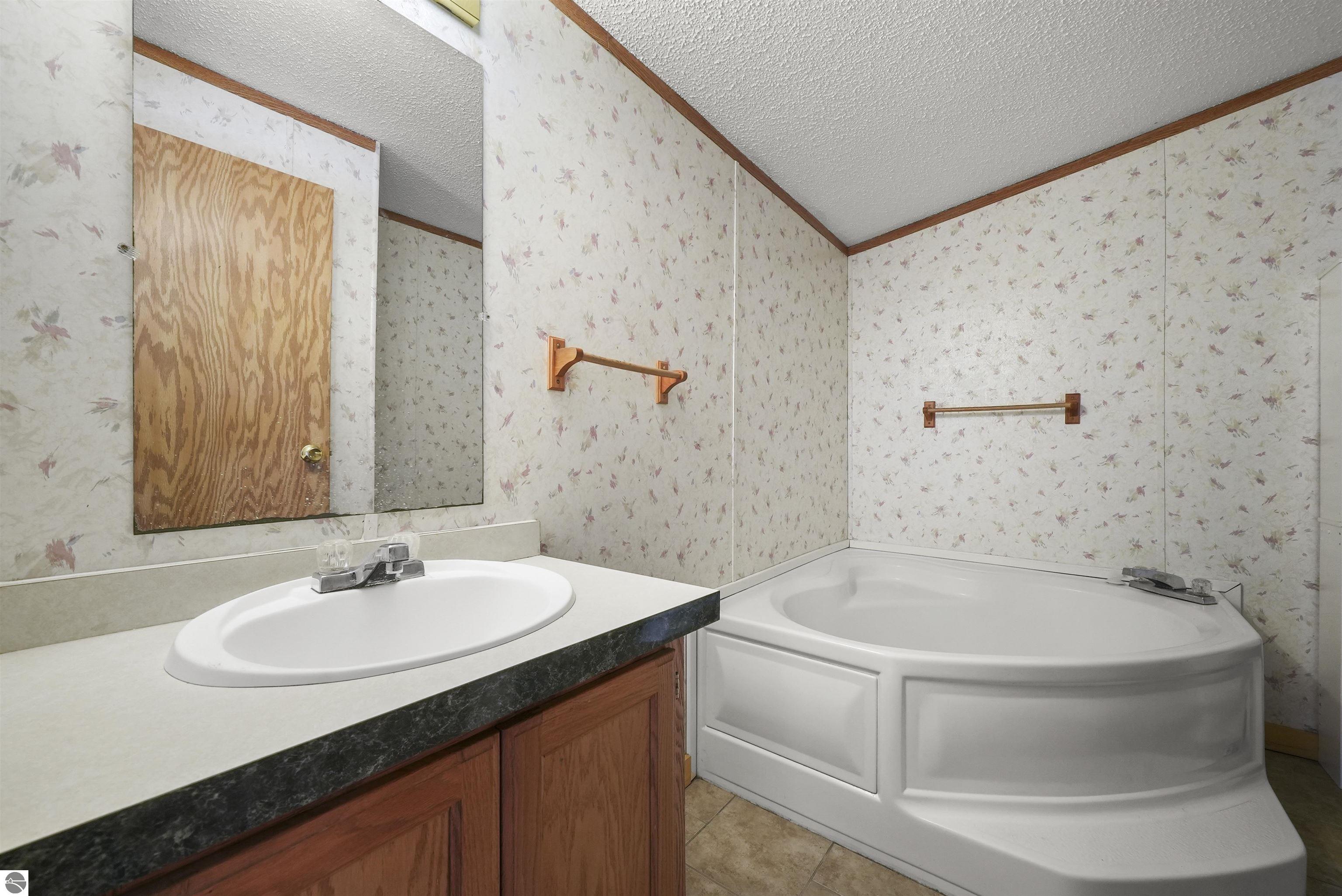 138 W Ridge Circle, Leroy, MI 49655 — Photo 14