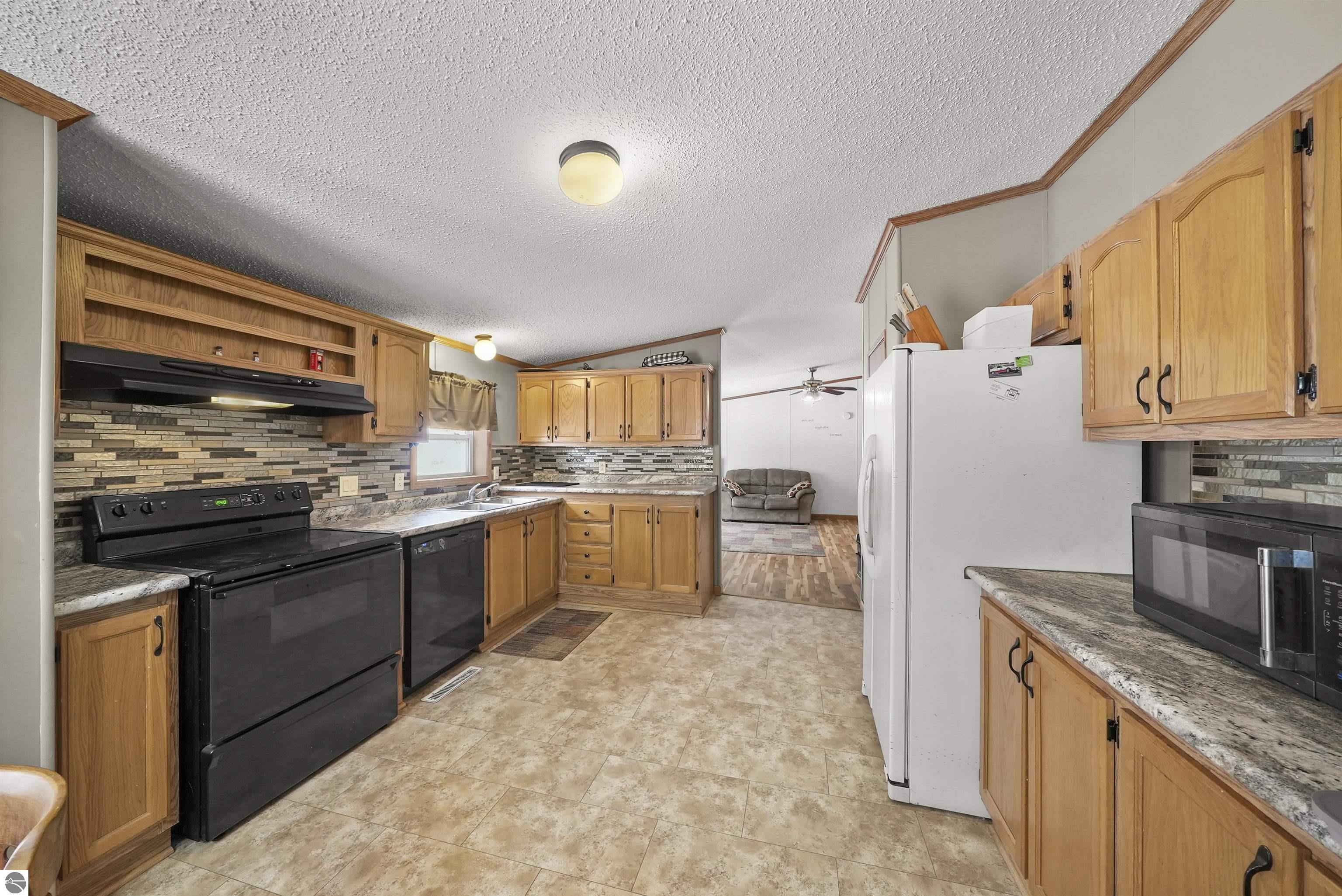 138 W Ridge Circle, Leroy, MI 49655 — Photo 29
