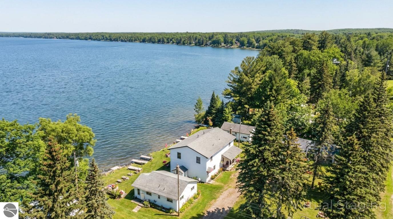 4029 E Shore Drive NE, Kalkaska, MI 49646 — front exterior