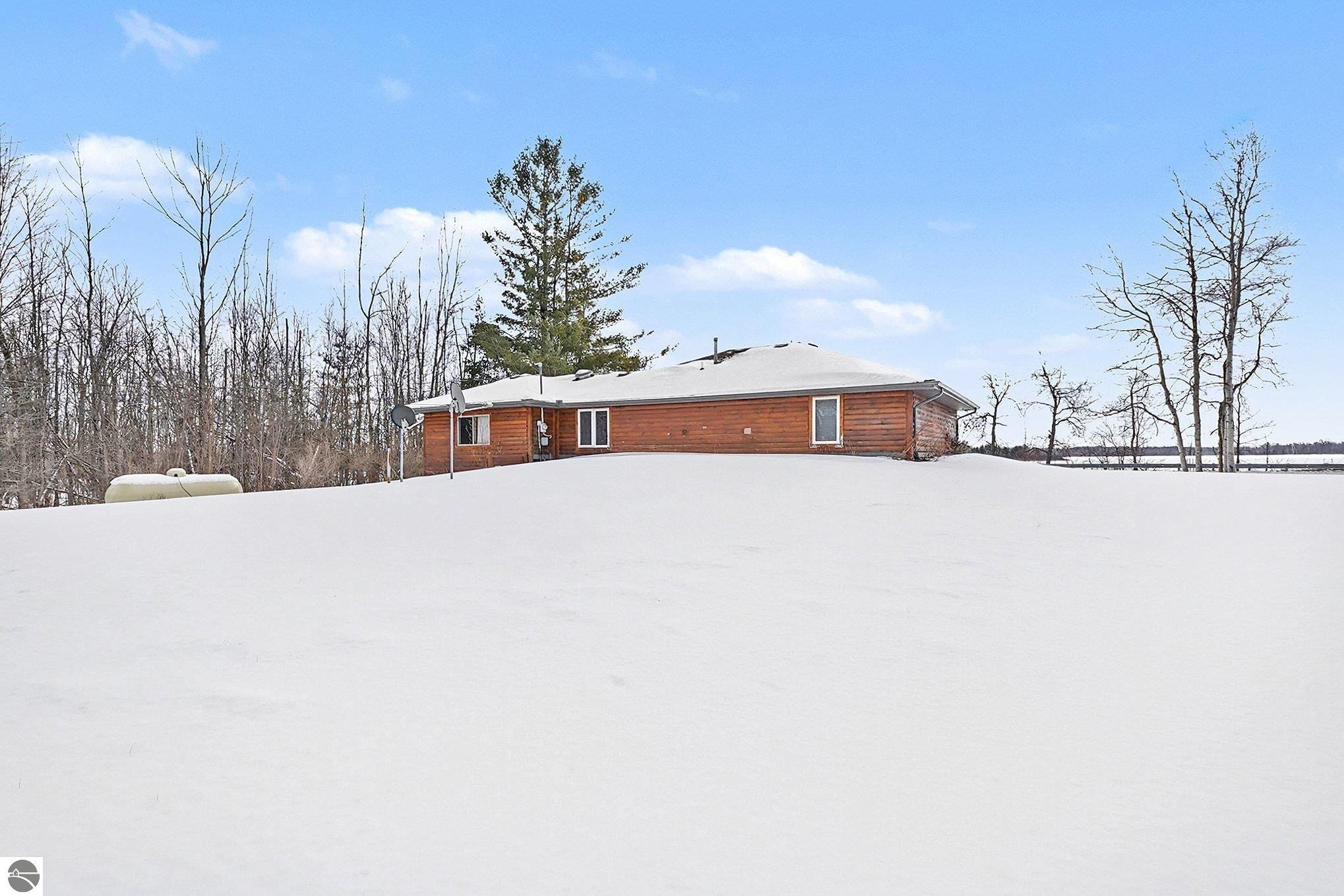 8532 Lavere Road, Hale, MI 48739 — Photo 23
