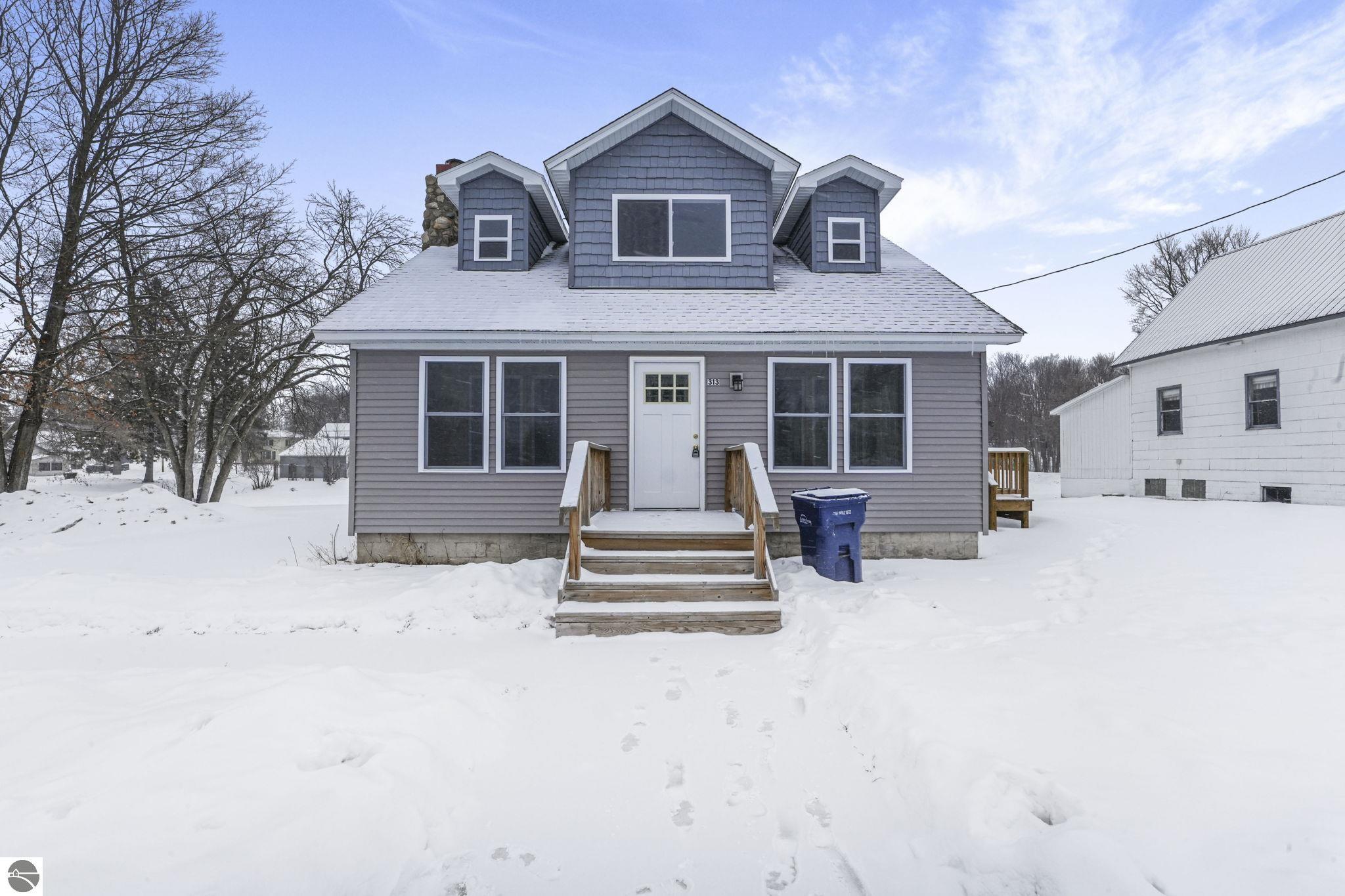 313 E Main Street, Marion, MI 49665 — front exterior