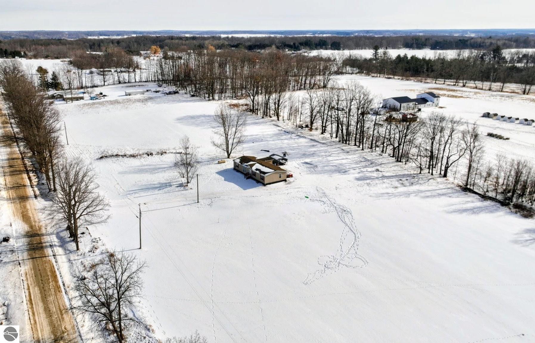 4375 W Millbrook Road, MI 48858 — Photo 34