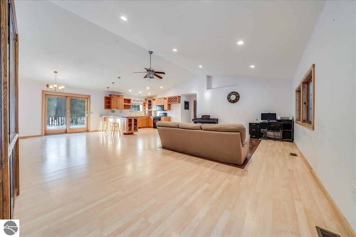 6131 Shellenbarger Road, Hale, MI 48739 — Photo 29