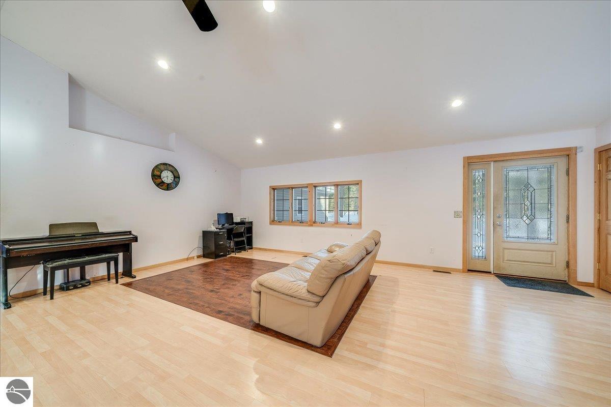 6131 Shellenbarger Road, Hale, MI 48739 — Photo 37