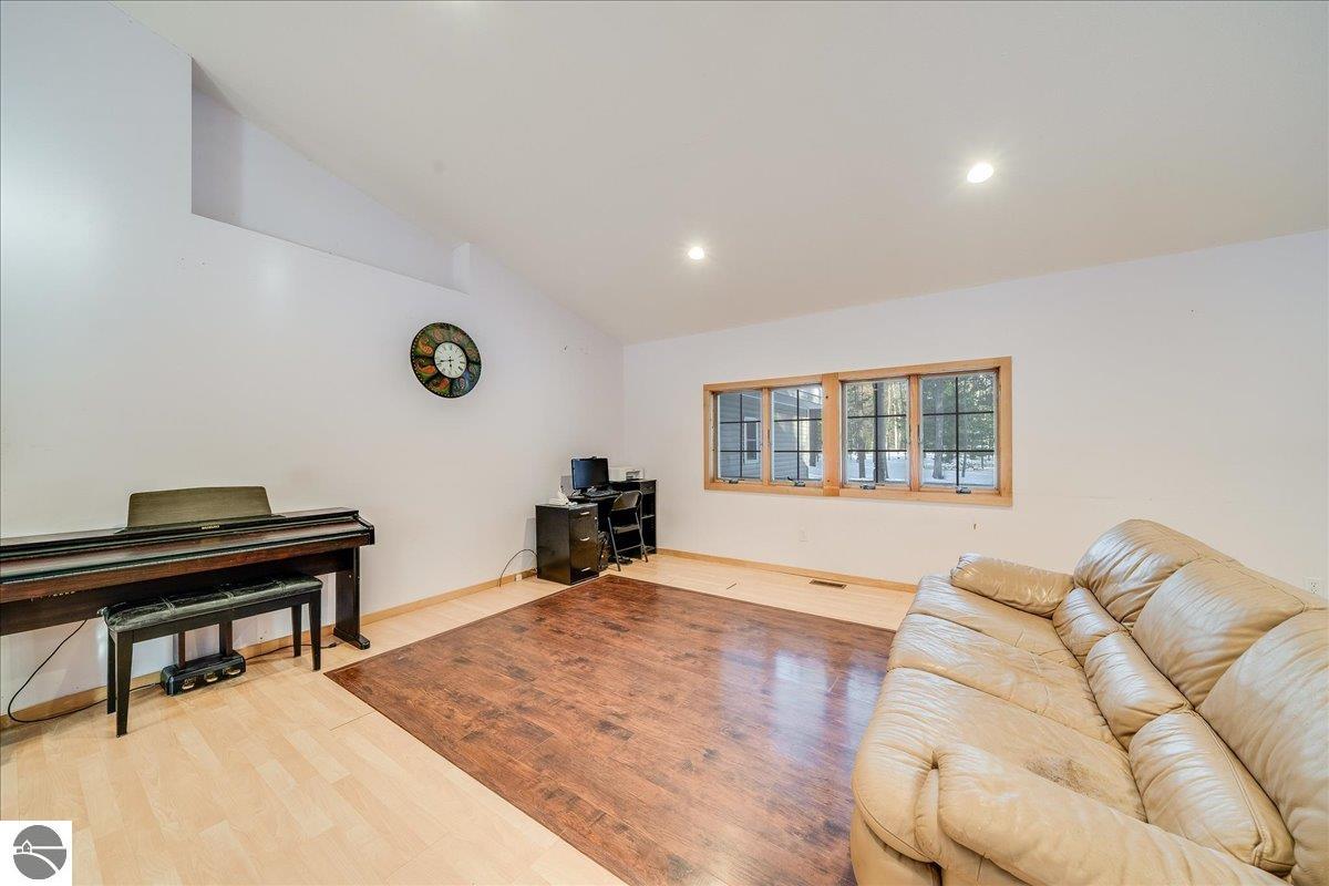 6131 Shellenbarger Road, Hale, MI 48739 — Photo 38