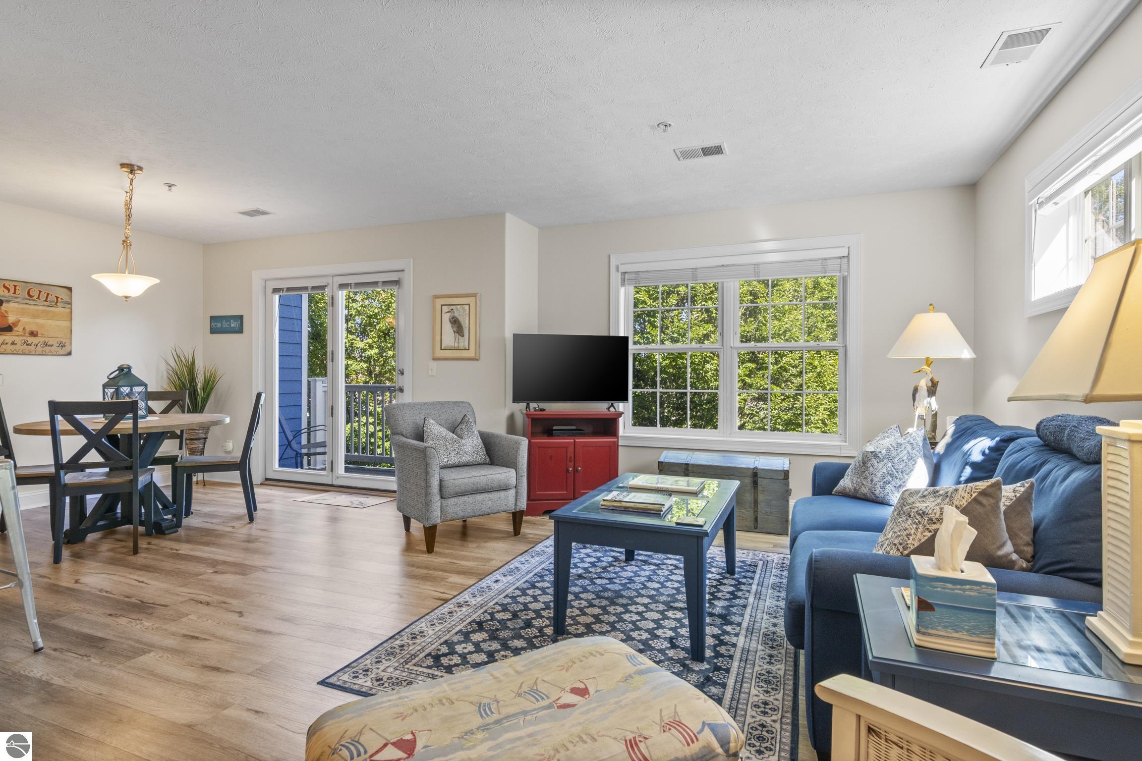 100 Hope Street # 14