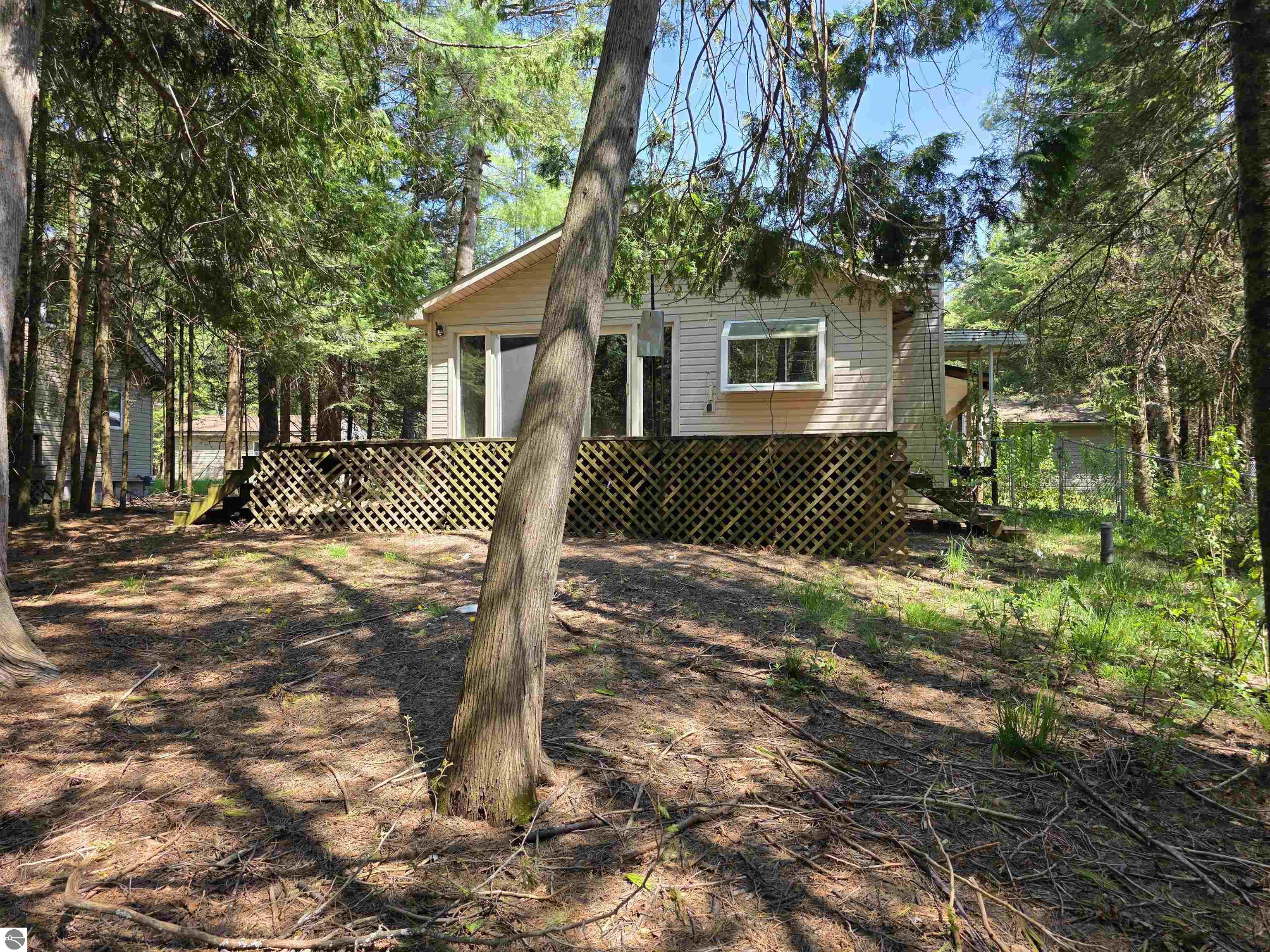 12506 E Shore Drive, Millersburg, MI 49759
