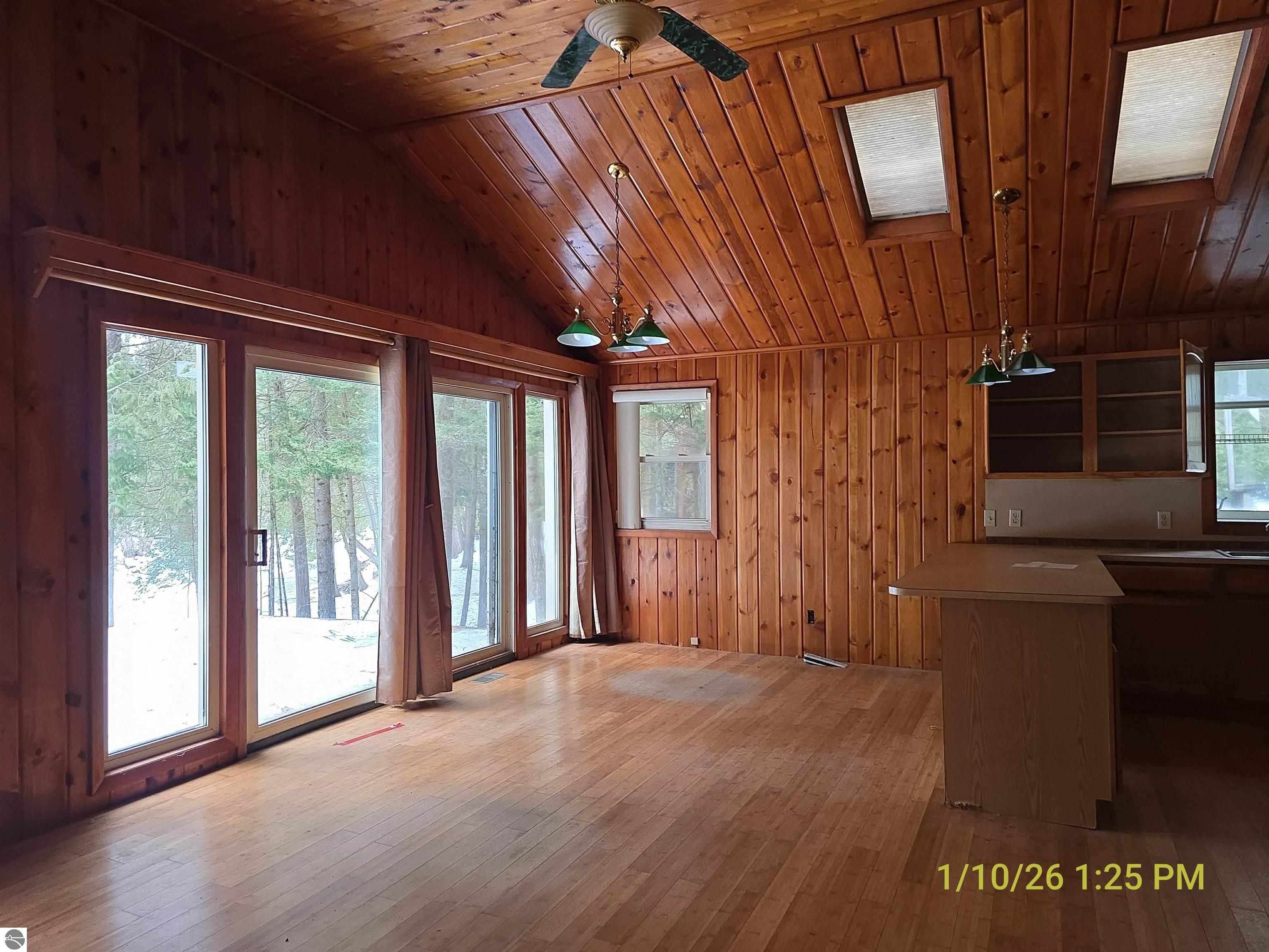 12506 E Shore Drive, Millersburg, MI 49759 — Photo 11