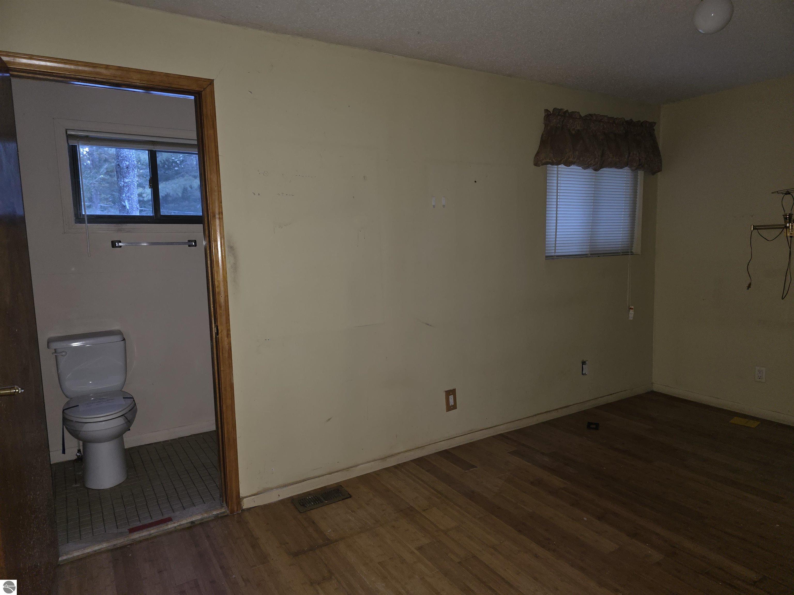 12506 E Shore Drive, Millersburg, MI 49759 — Photo 13