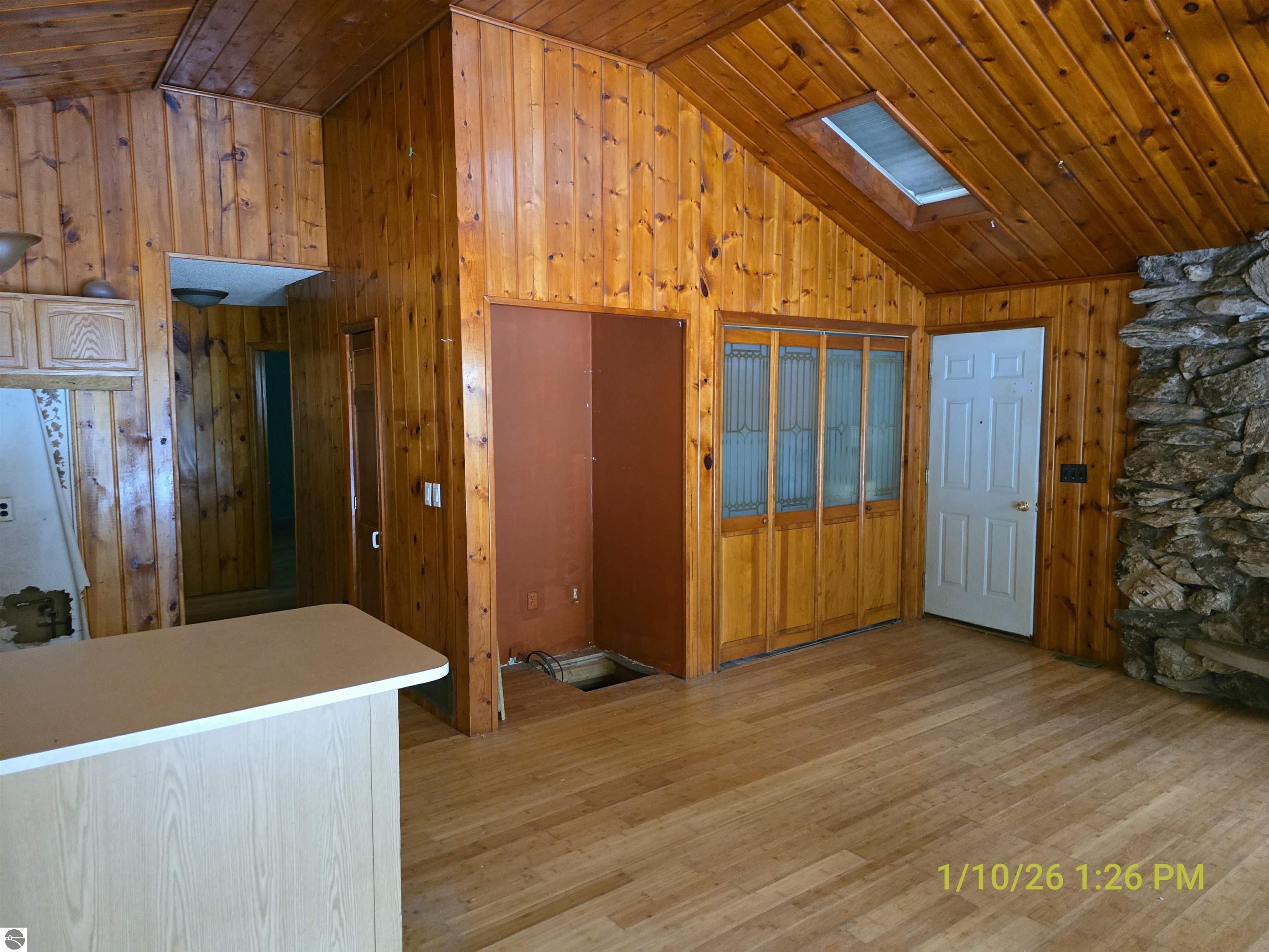 12506 E Shore Drive, Millersburg, MI 49759 — Photo 21