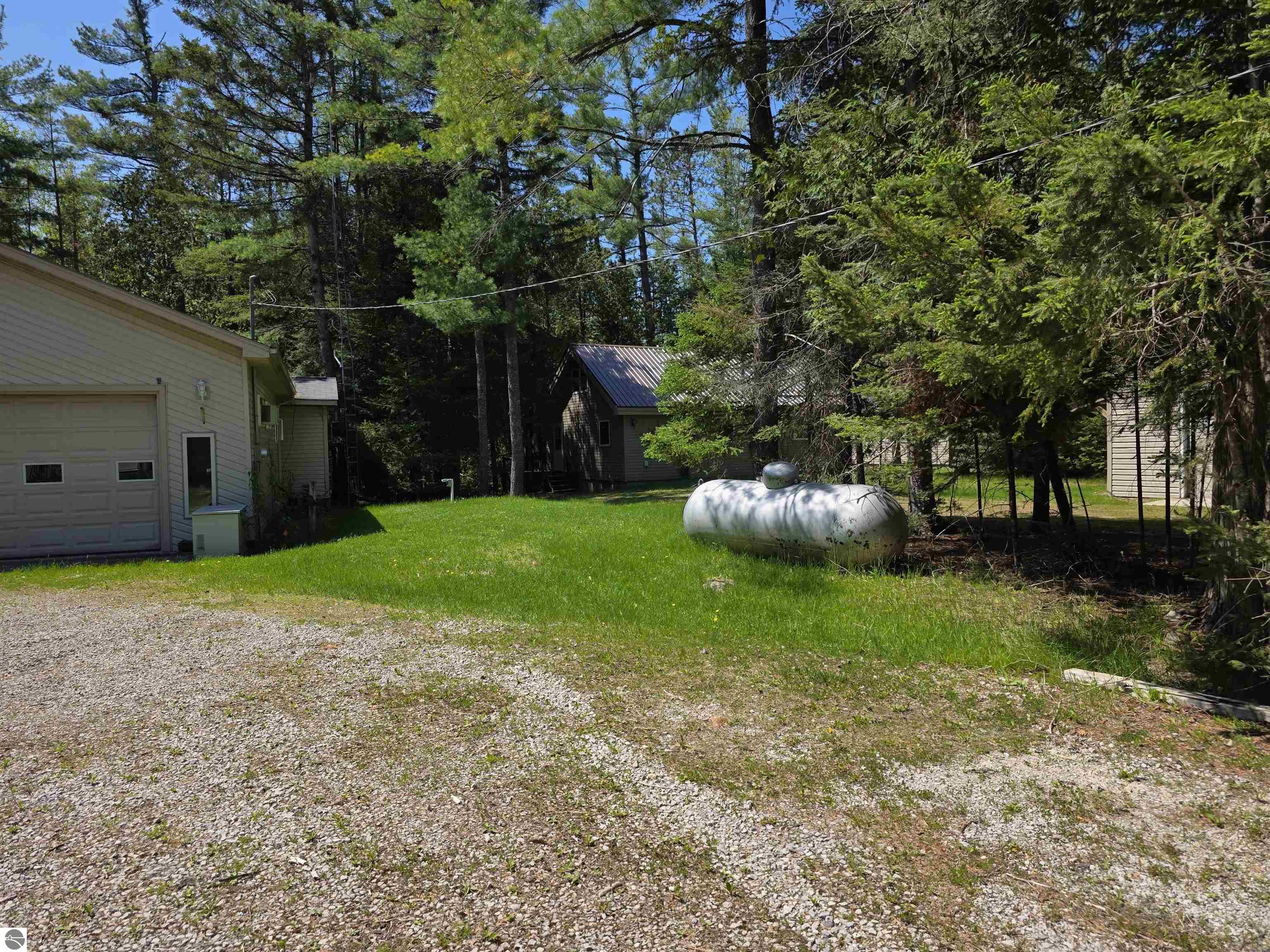 12506 E Shore Drive, Millersburg, MI 49759 — Photo 35